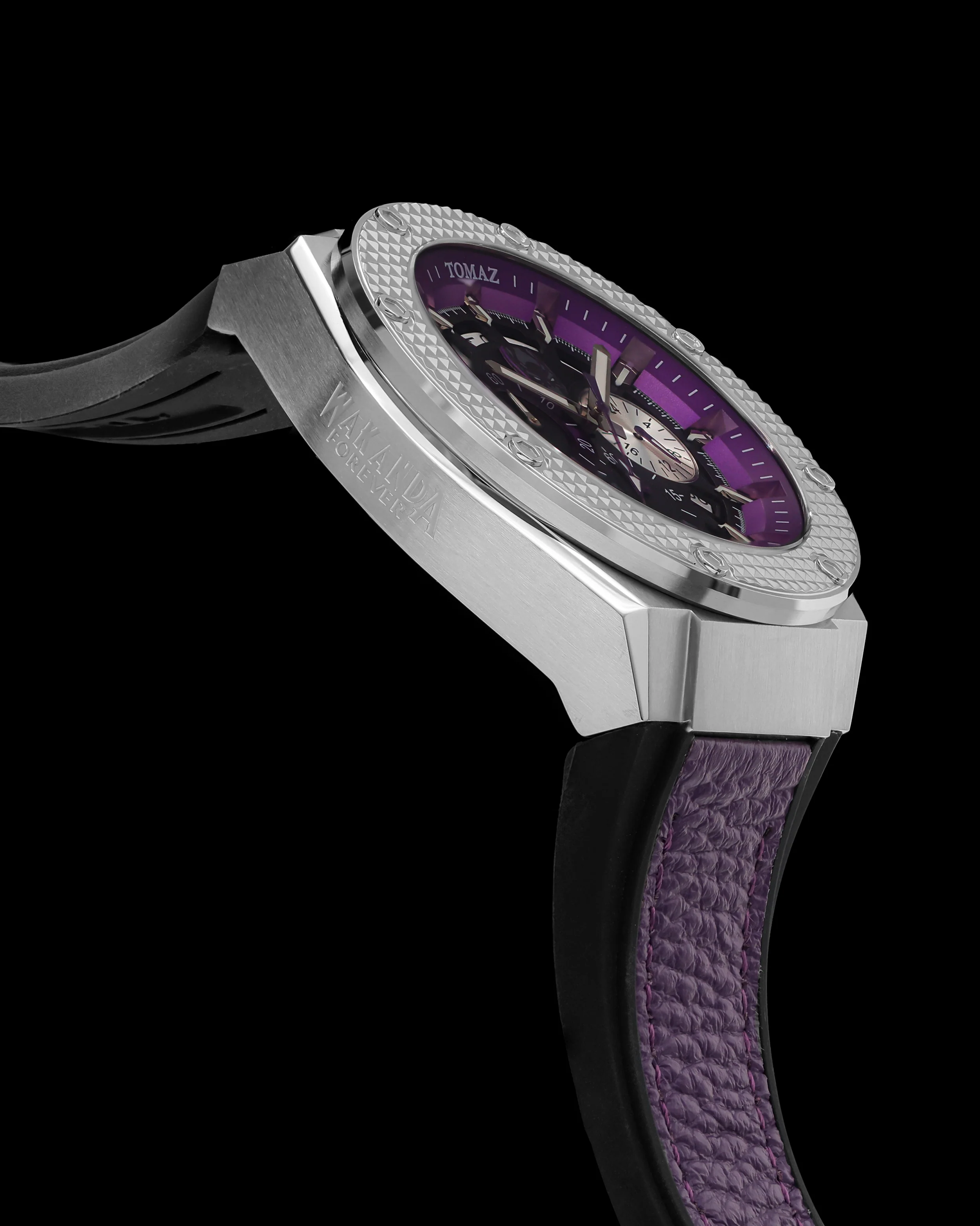 Marvel Black Panther TQ030K-D2 (Silver/Purple) Purple Leather Strap - Image 2