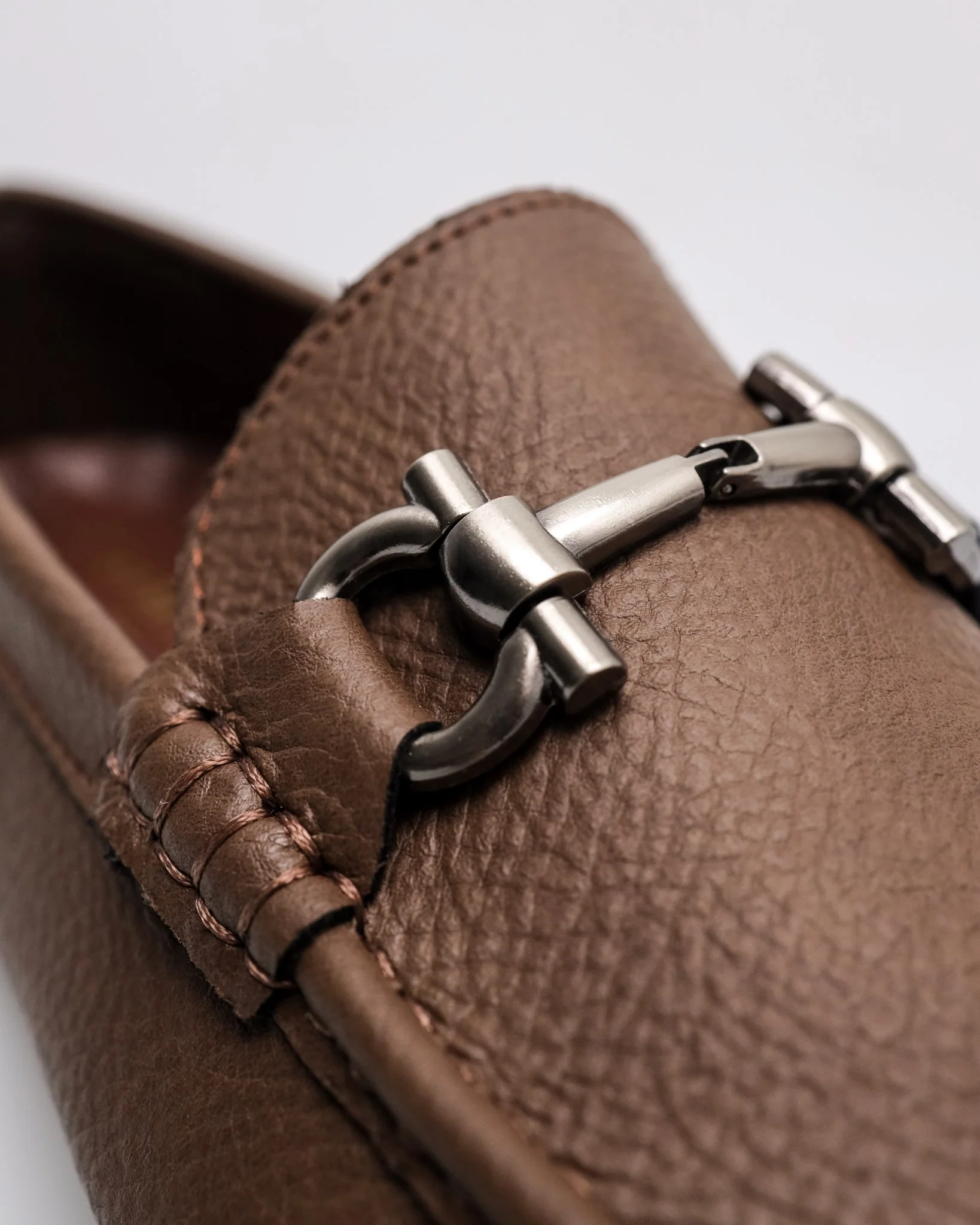 Tomaz BF699 Men's Horsebit Buckle Moccasins - Image 8
