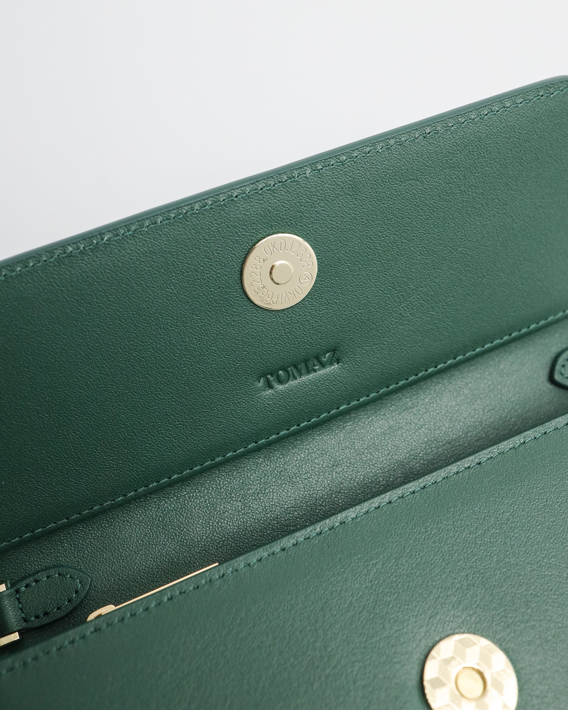Tomaz BL188 Ladies Sling Bag - Image 3