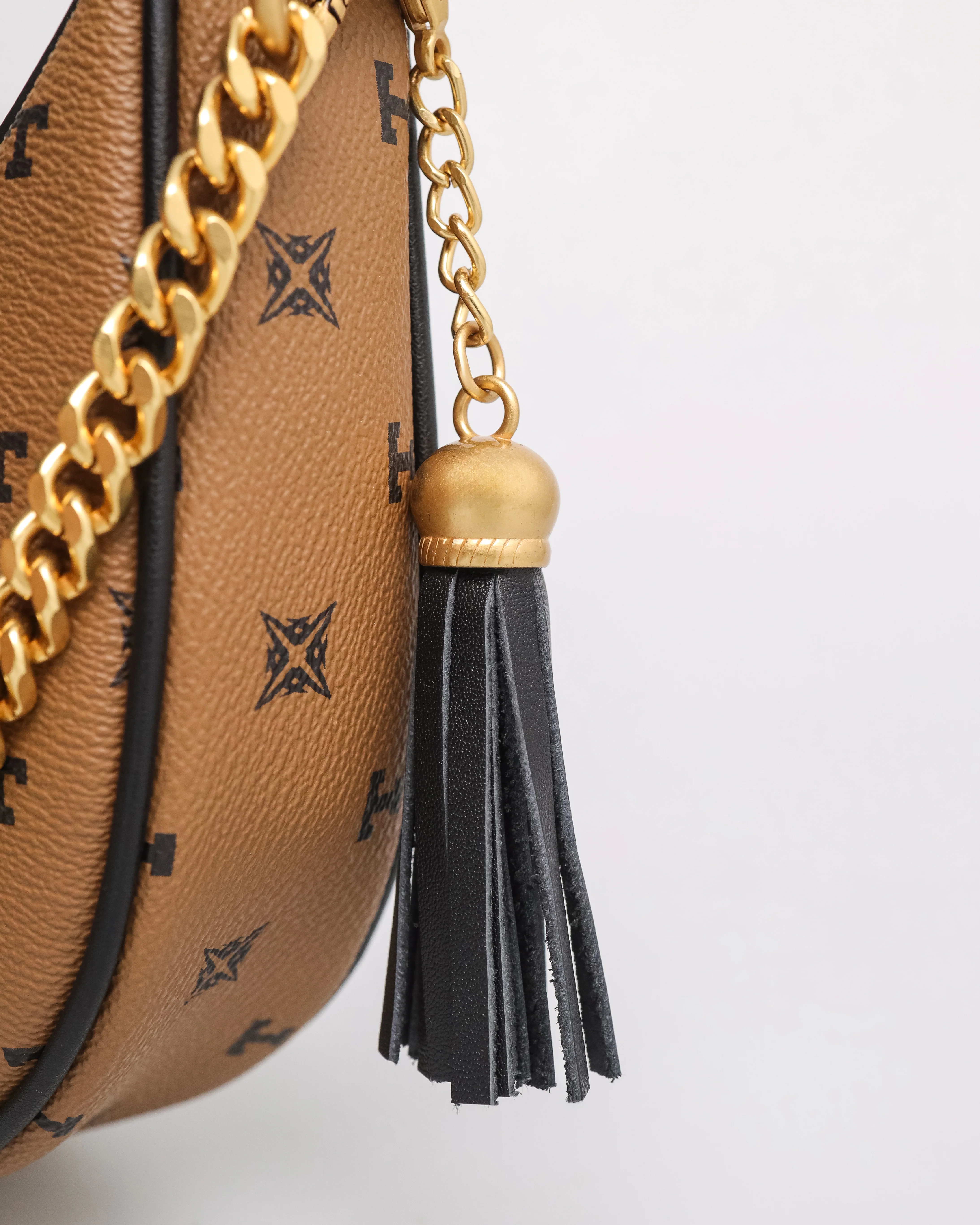 Tomaz BL251 Monogram Ladies Crescent Bags - Image 3