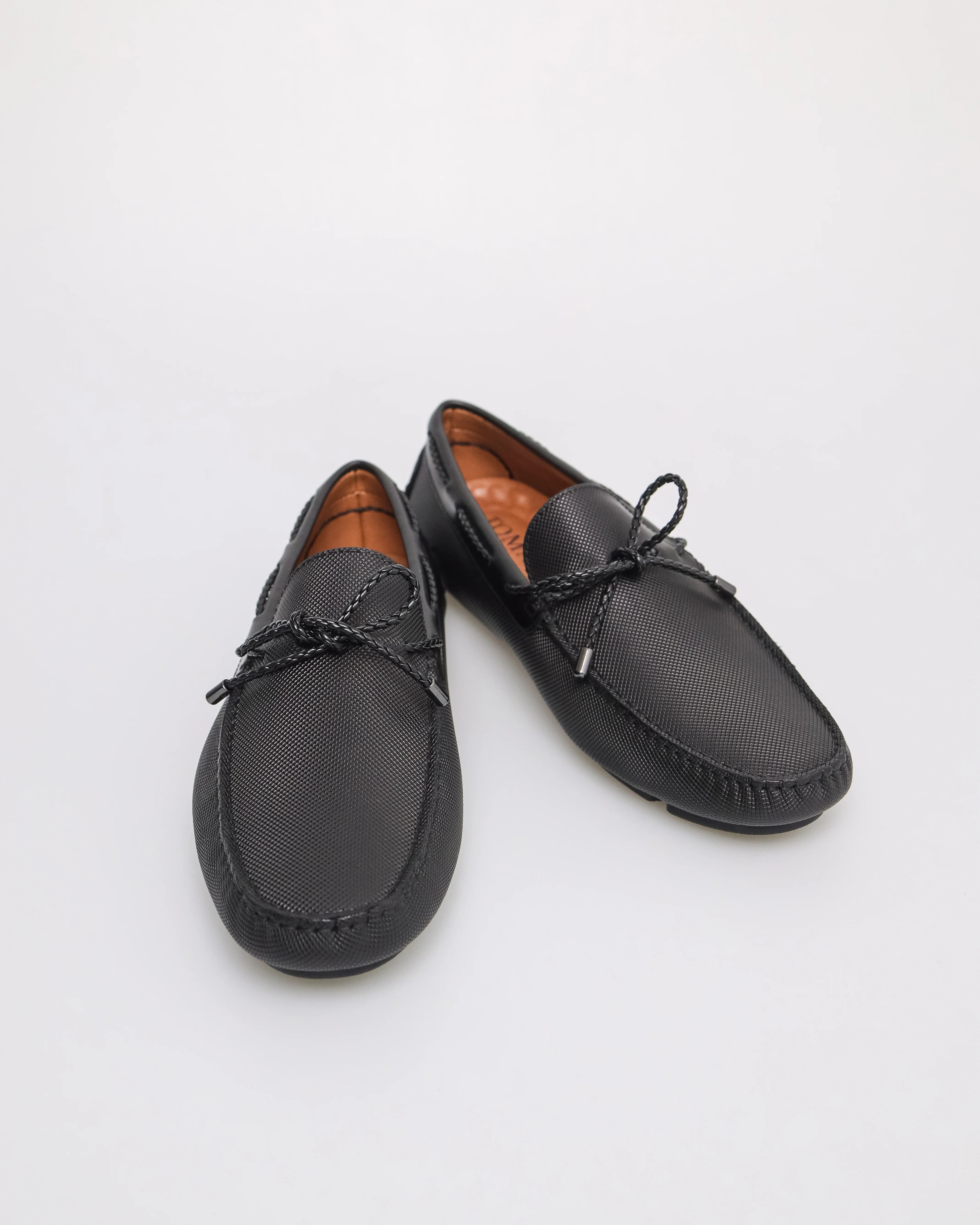 Tomaz C461 Men's Braided Bow Moccasins - Image 14