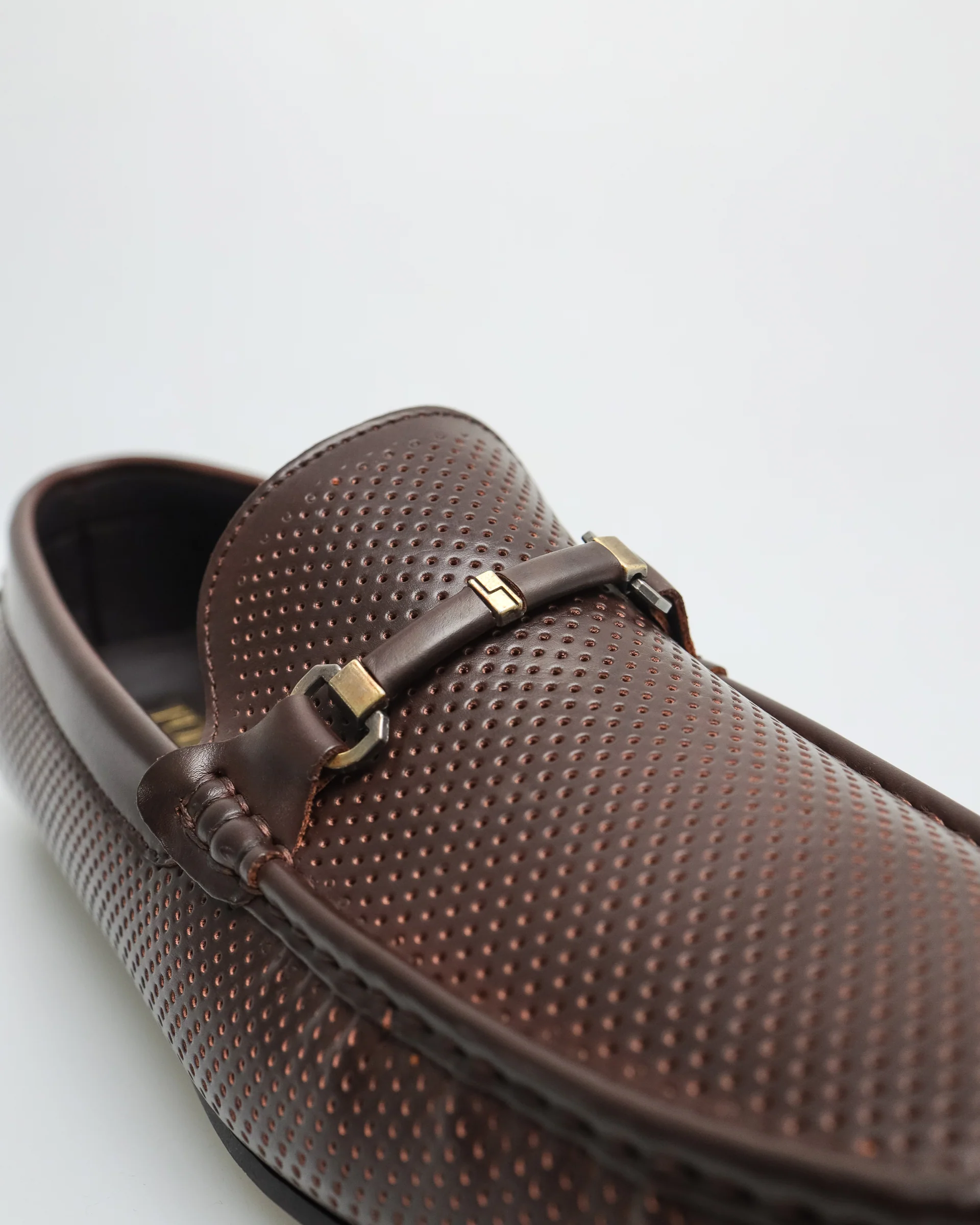 Tomaz C544 Men's Buckle Moccasins - Image 12