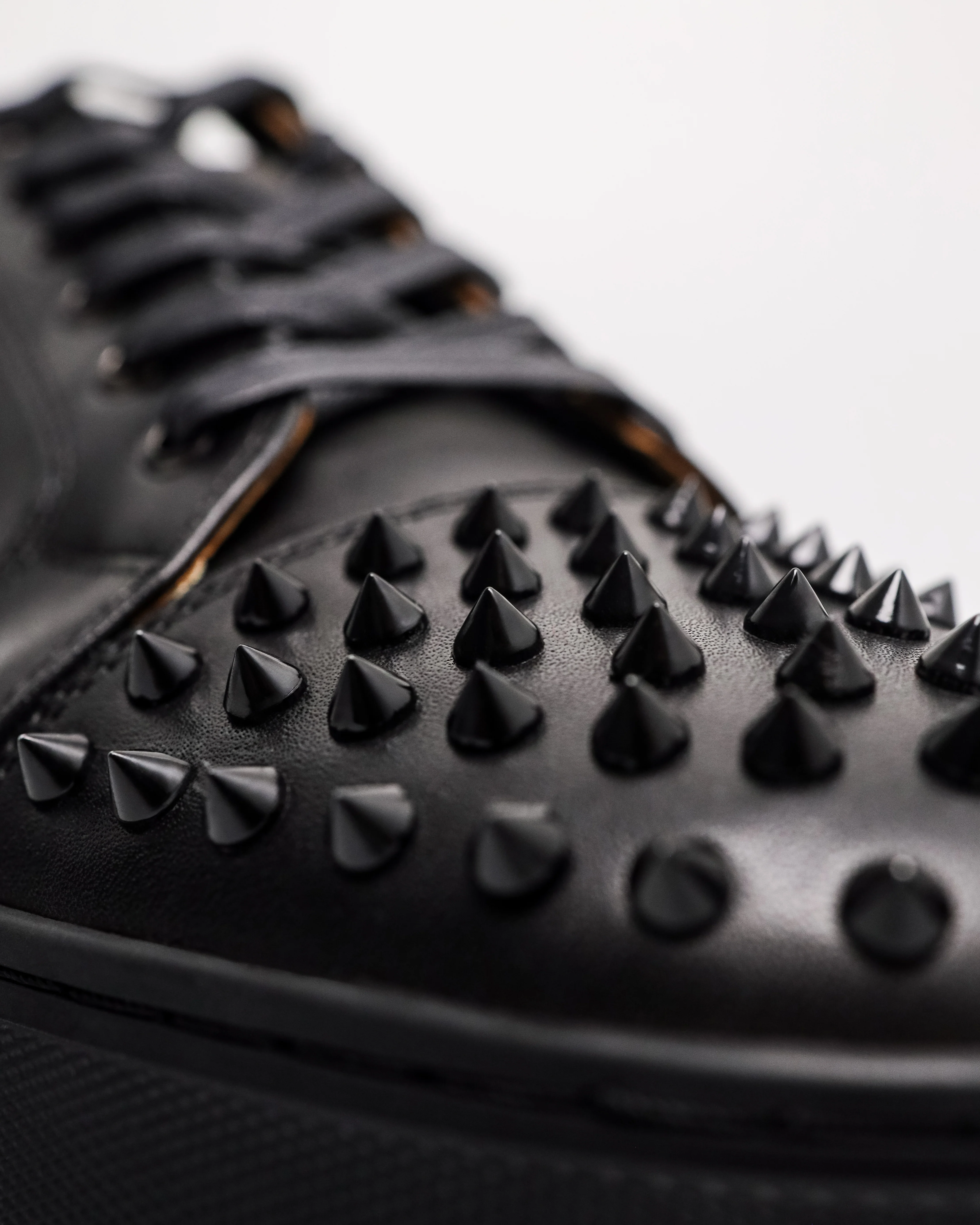Tomaz C555 Men's Glam Spike Sneakers - Image 4