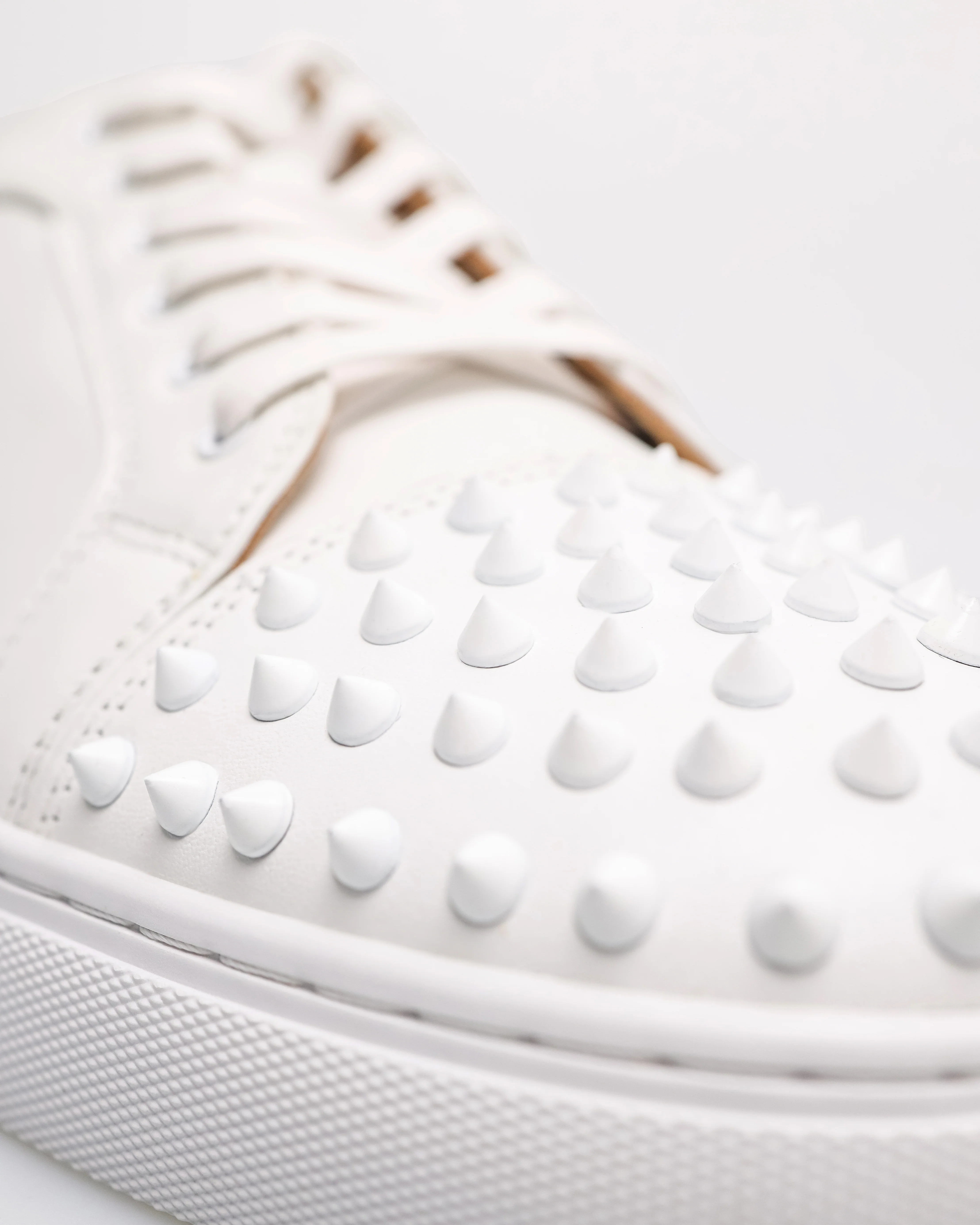 Tomaz C555 Men's Glam Spike Sneakers - Image 8