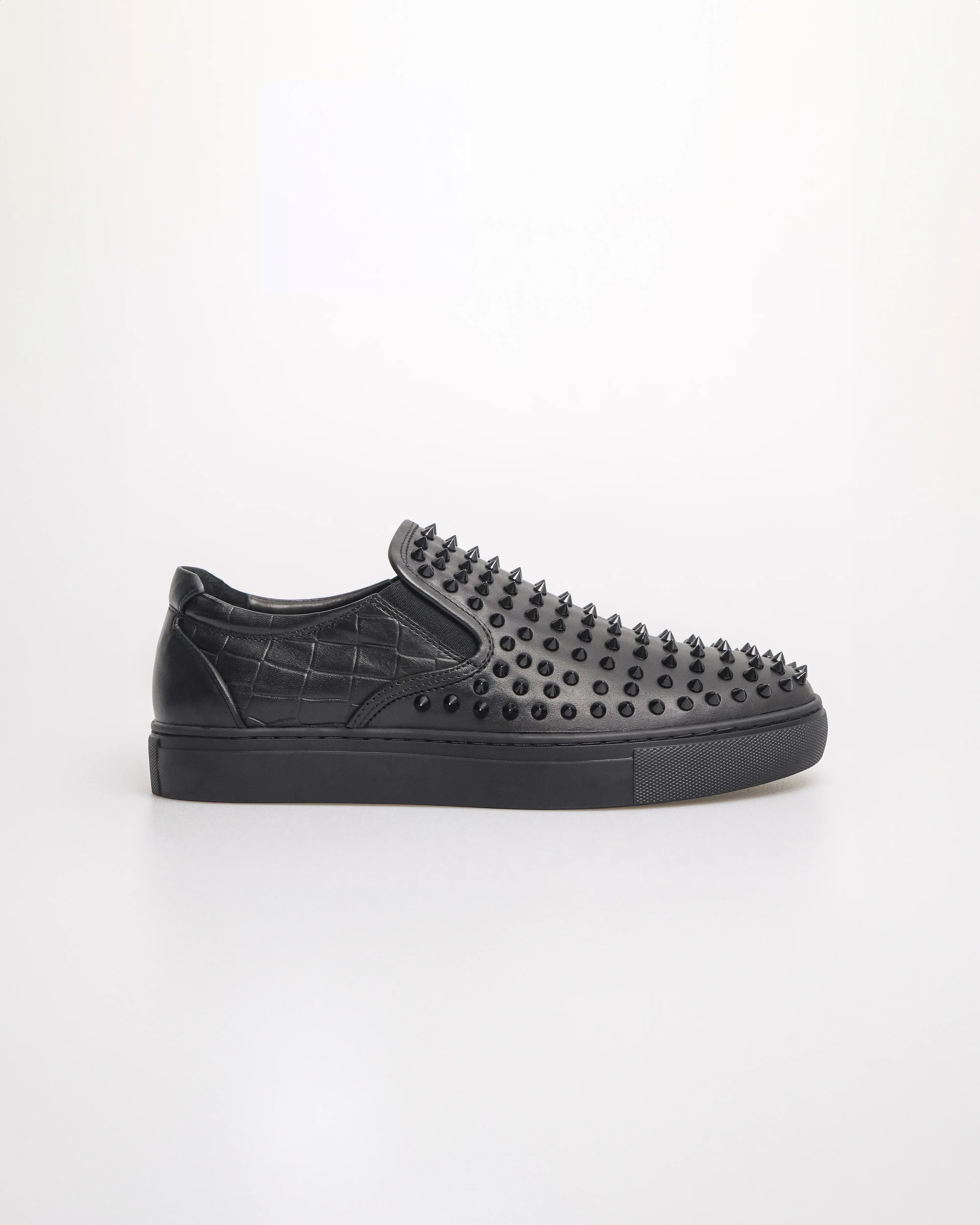 Tomaz C556 Men's Studded Sneakers