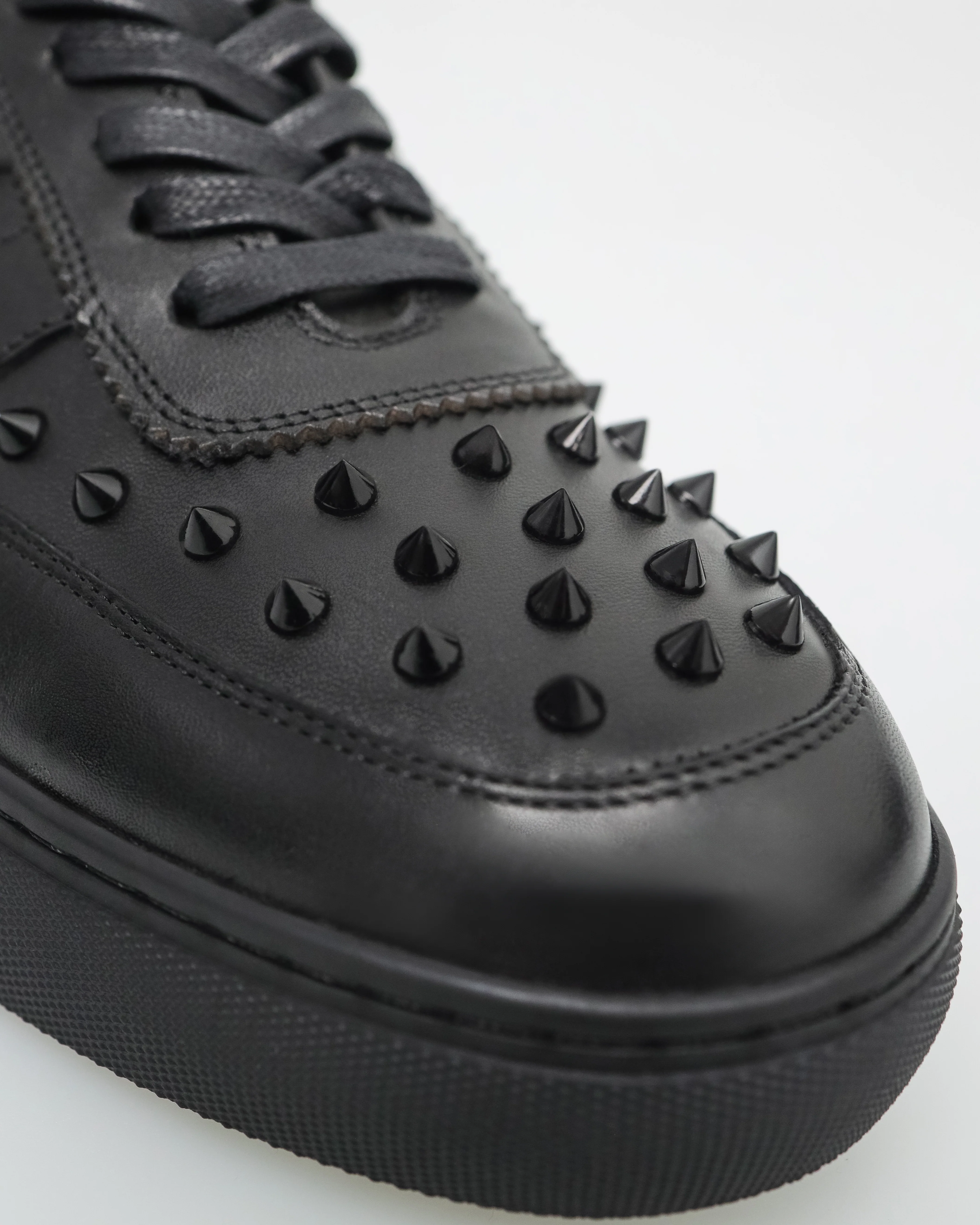 Tomaz C557 Men's Charcoal Studs Sneakers - Image 4
