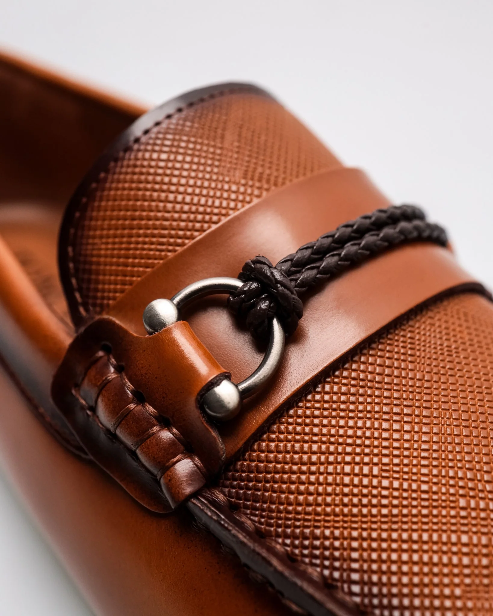 Tomaz C654 Men's Buckle Moccasins - Image 12