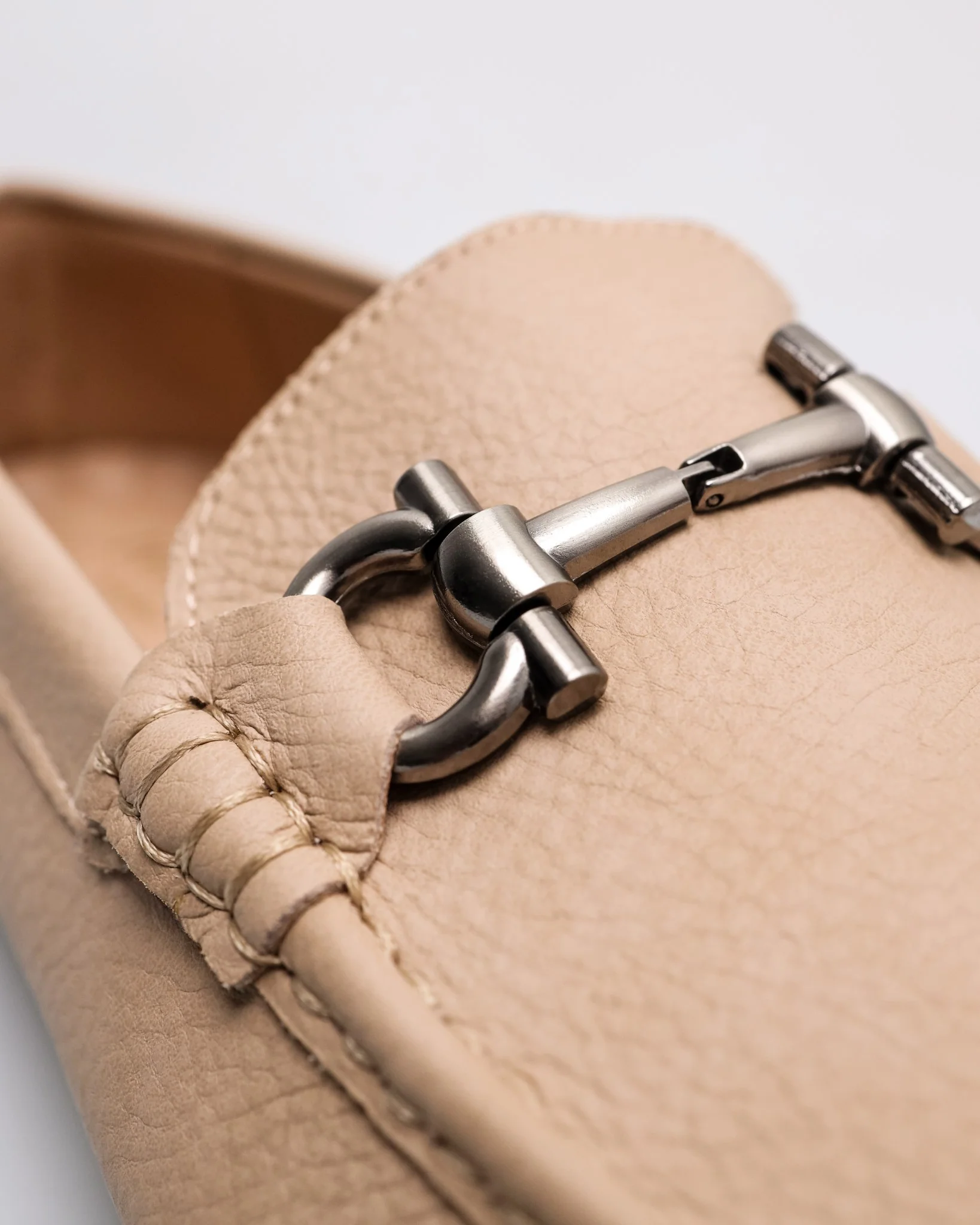 Tomaz C699 Men's Horsebit Buckle Moccasins - Image 12