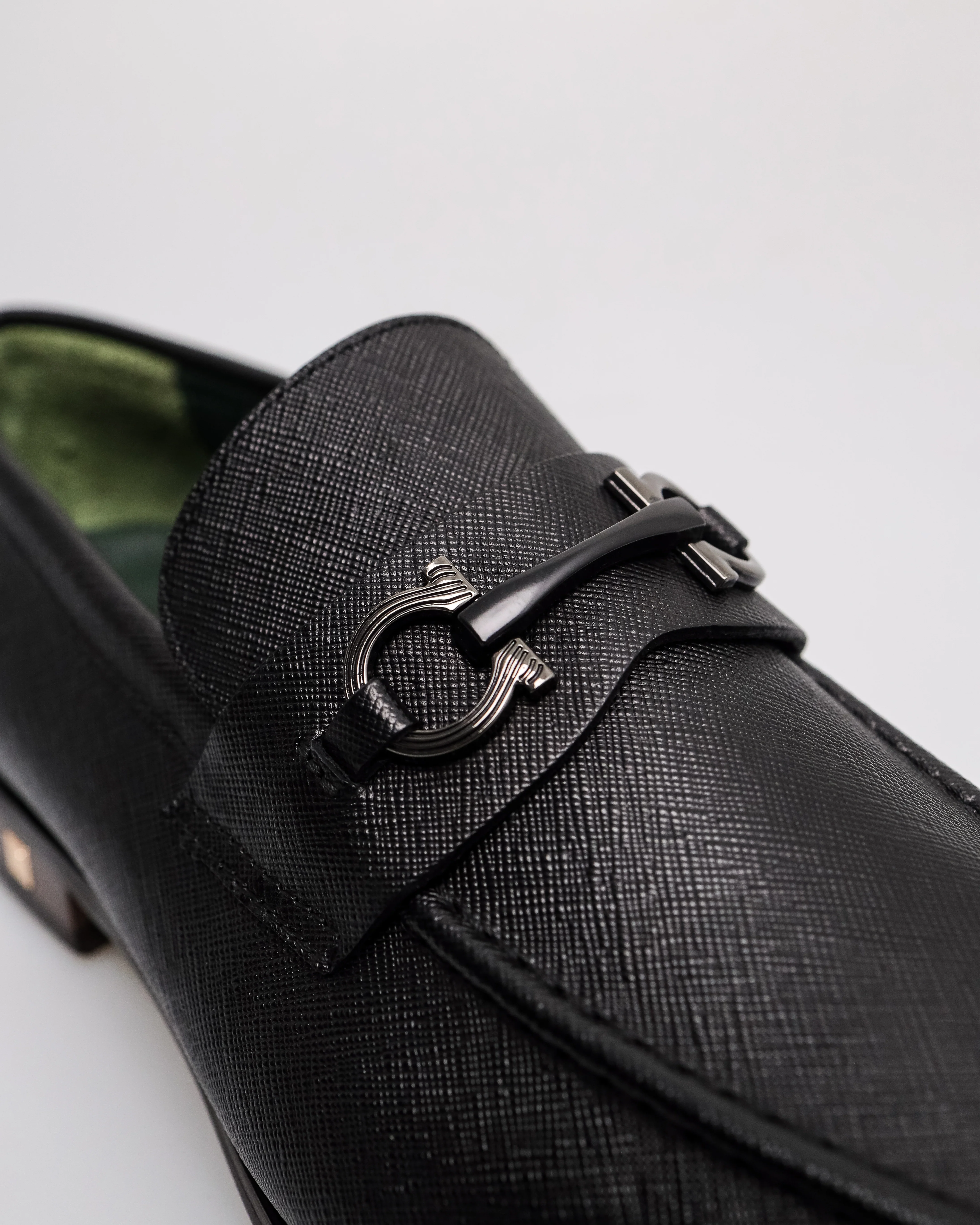 Tomaz F332 Men's Horsebit Buckle Loafers - Image 8