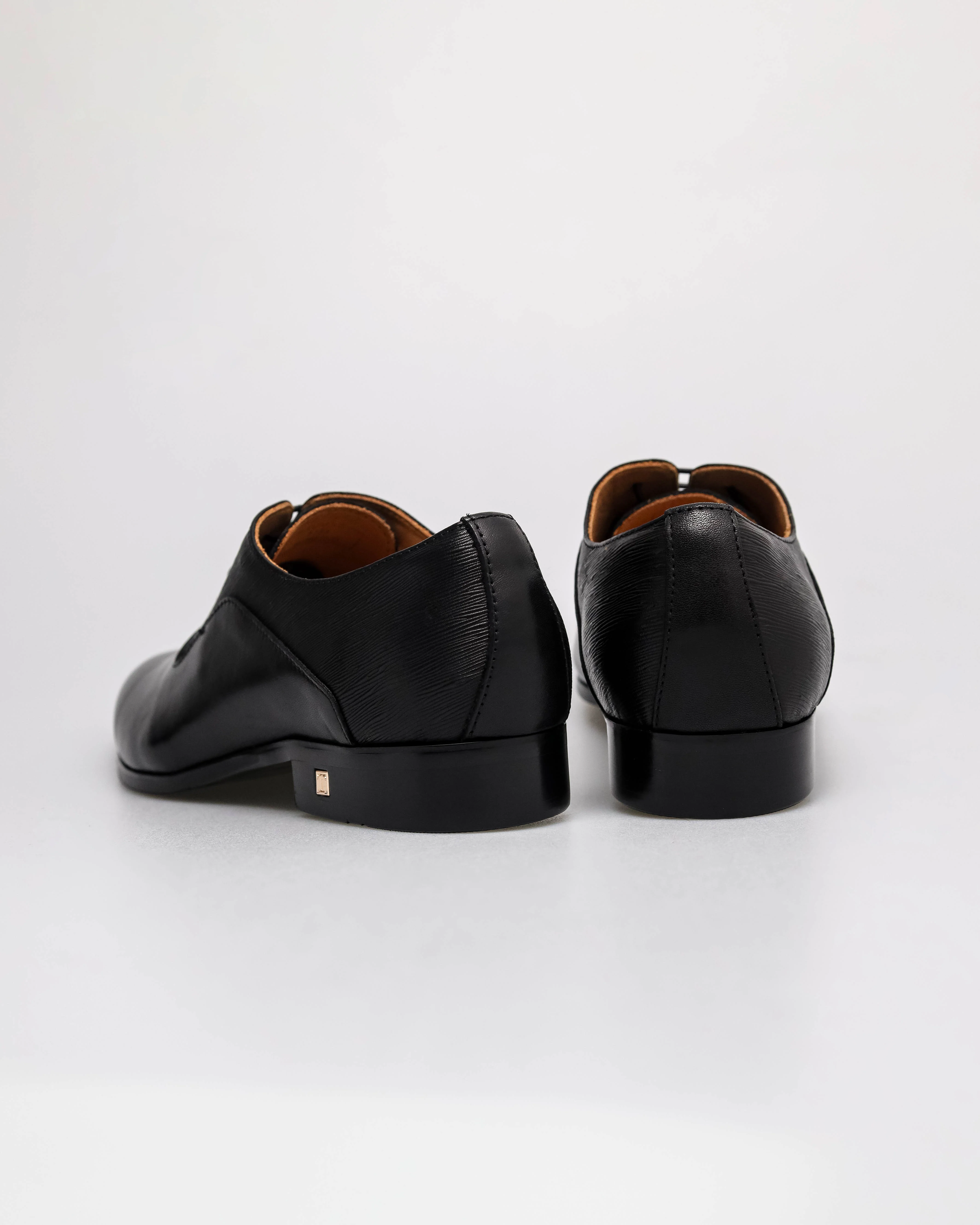 Tomaz F339 Men's Oxford - Image 3