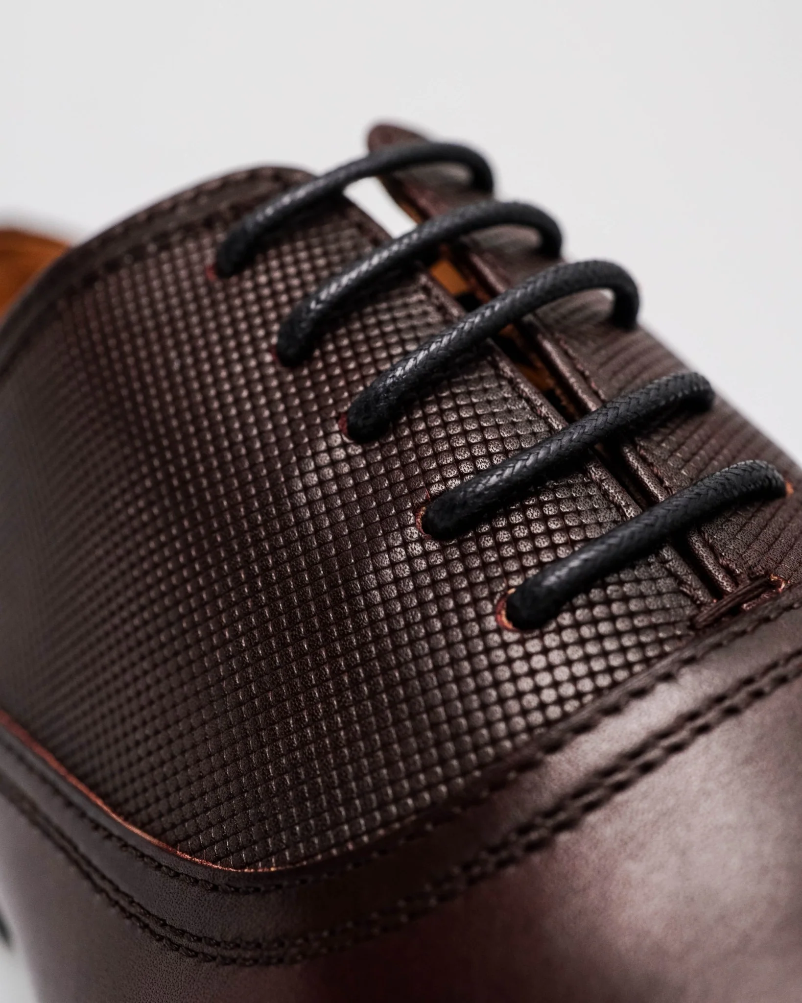 Tomaz F342 Men's Oxford - Image 12