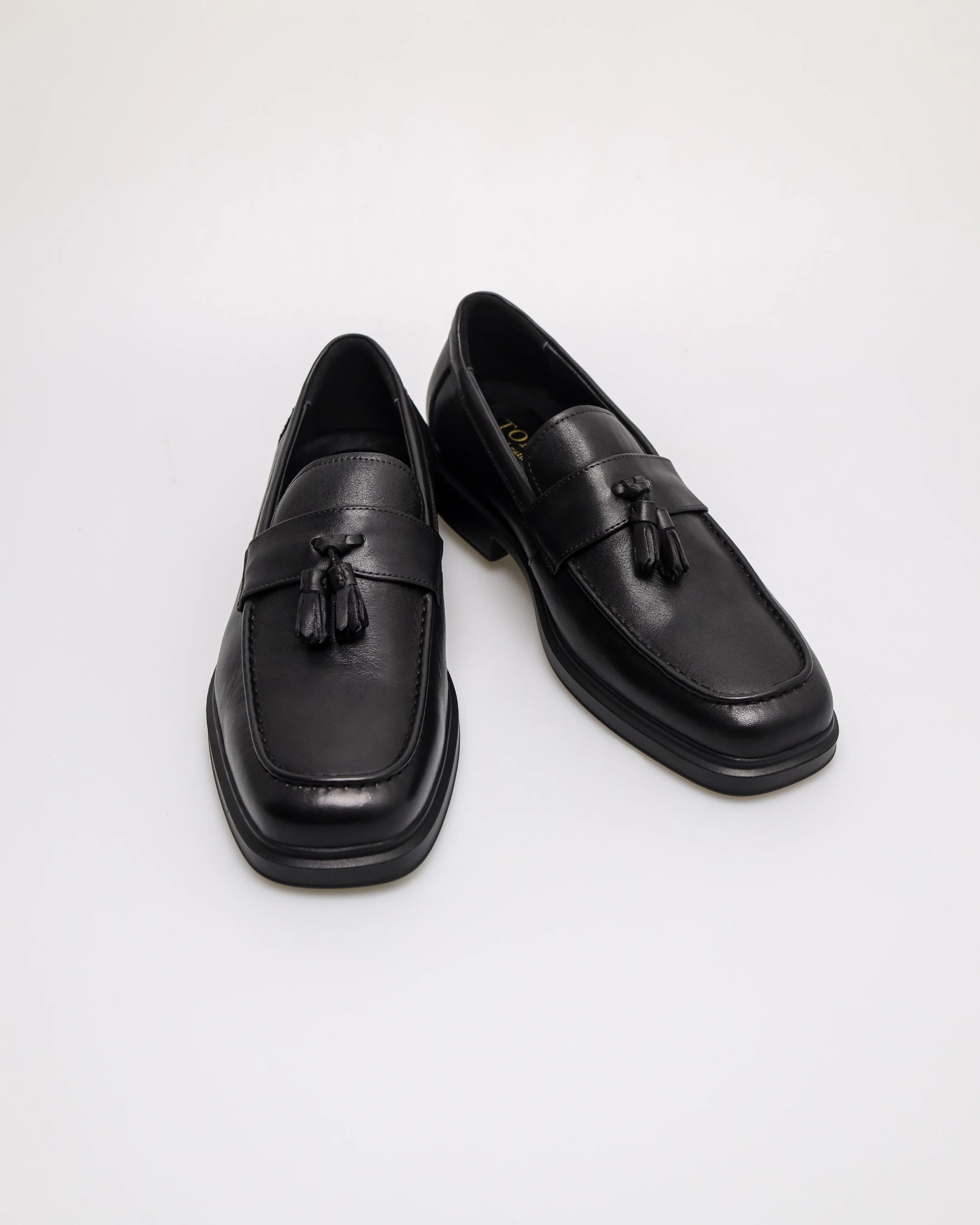 Tomaz F441 Men's Regal Tassel Loafers - Image 2