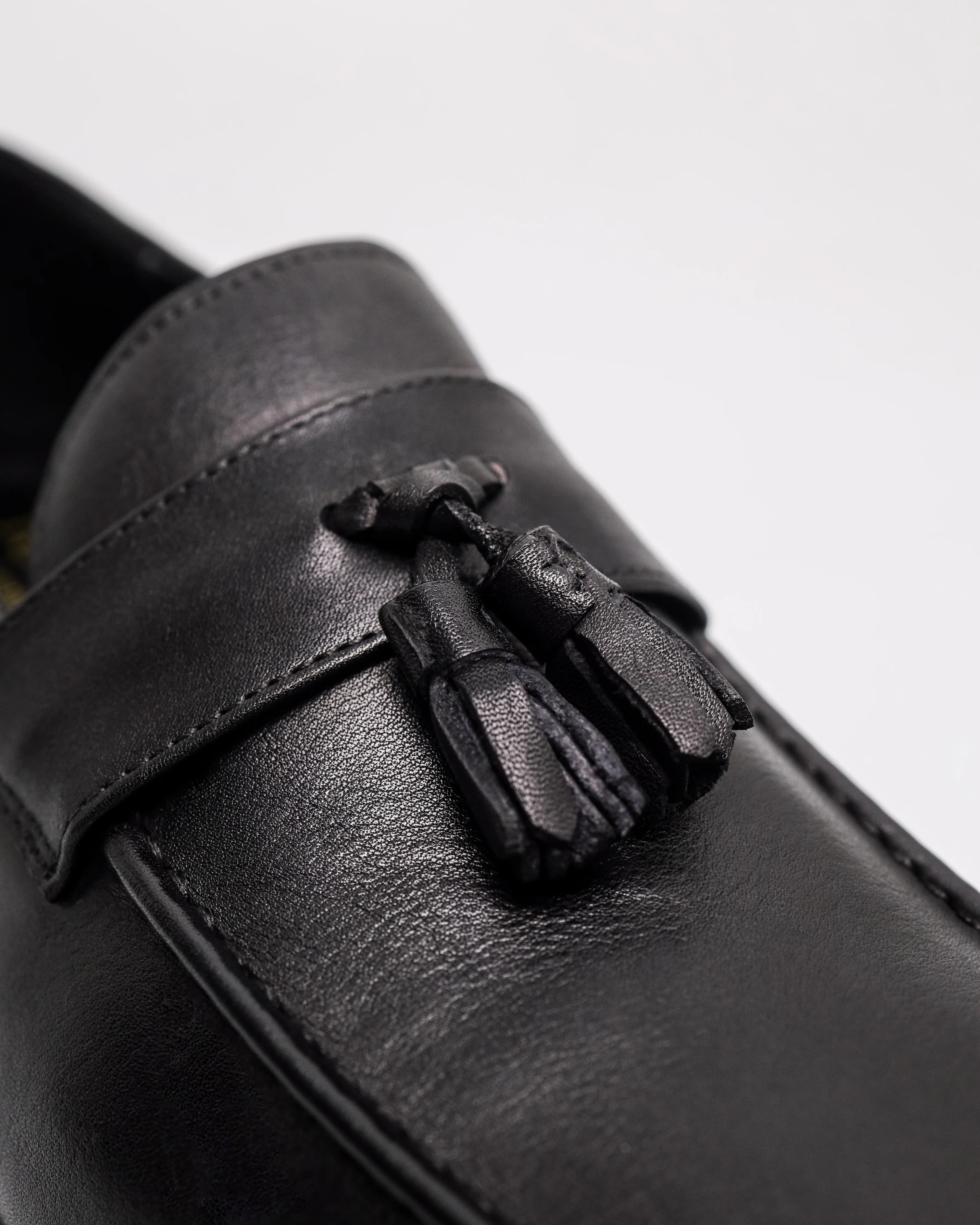 Tomaz F441 Men's Regal Tassel Loafers - Image 4