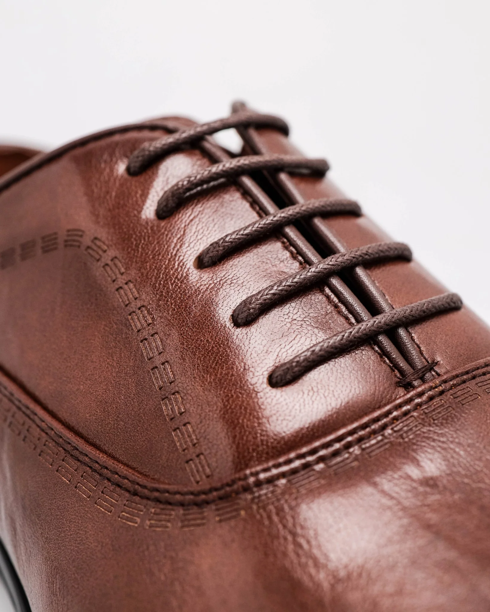 Tomaz F456 Men's Oxford Brogue - Image 4