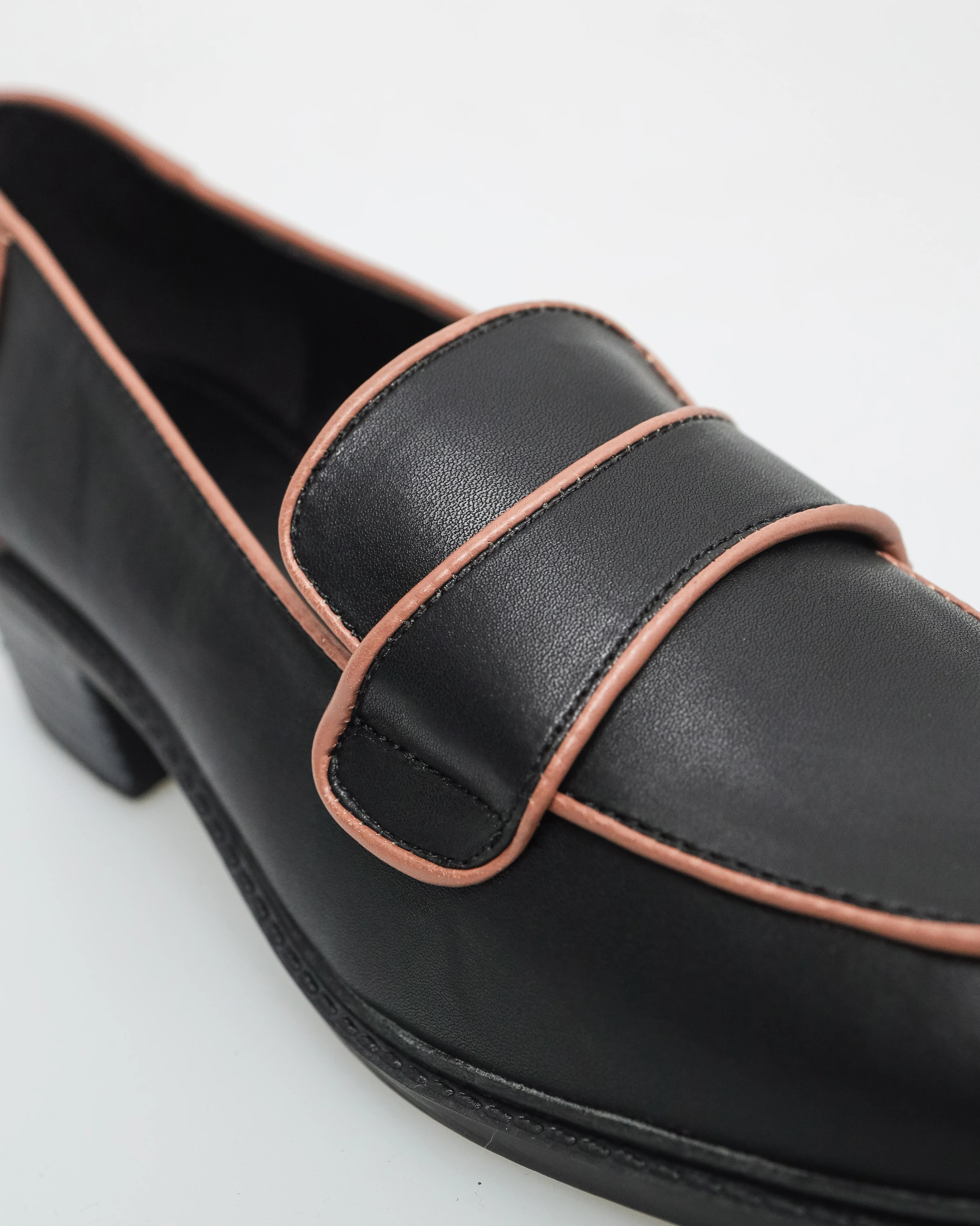 Tomaz FL040 Ladies Two Tones Loafers - Image 4