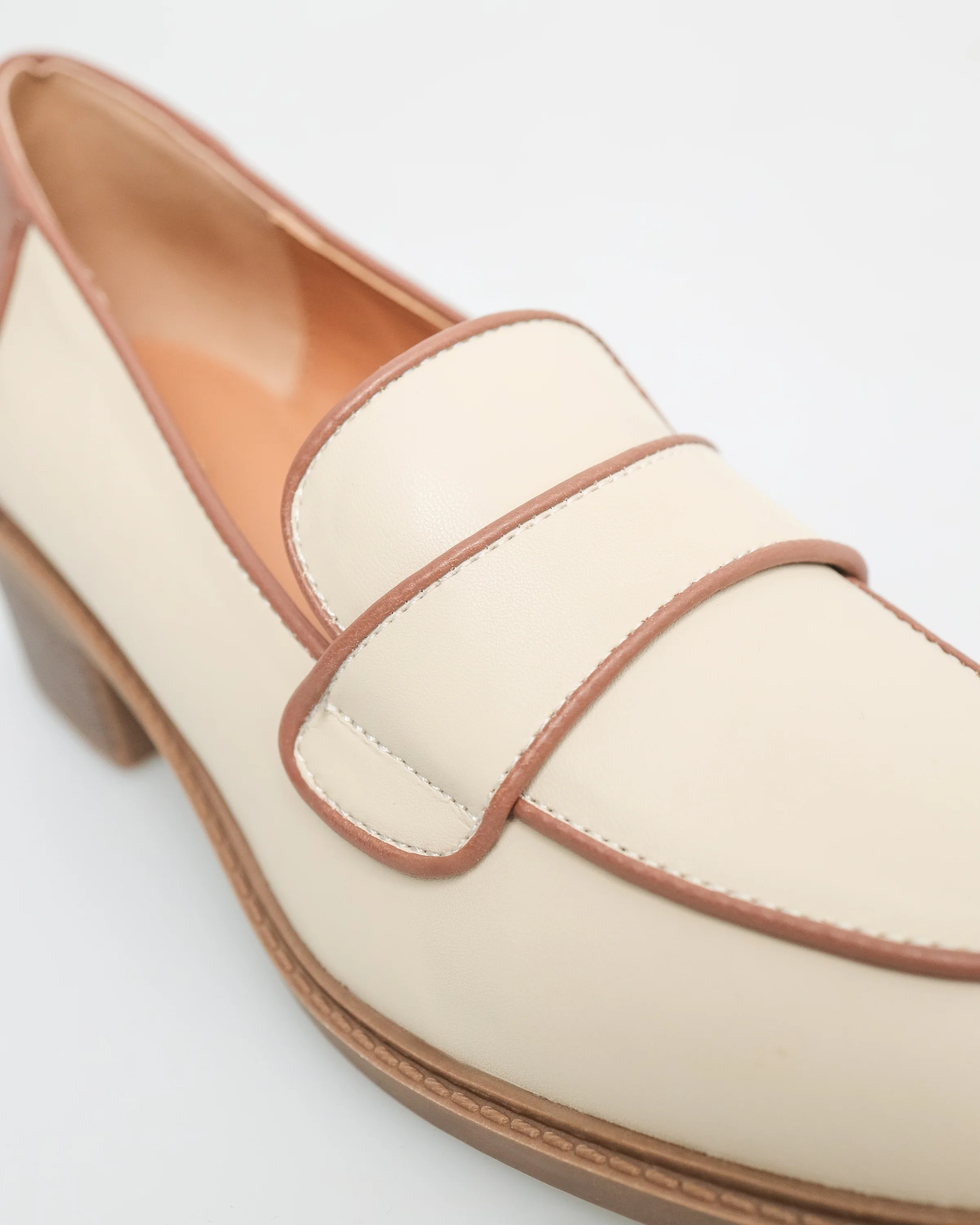 Tomaz FL040 Ladies Two Tones Loafers - Image 8