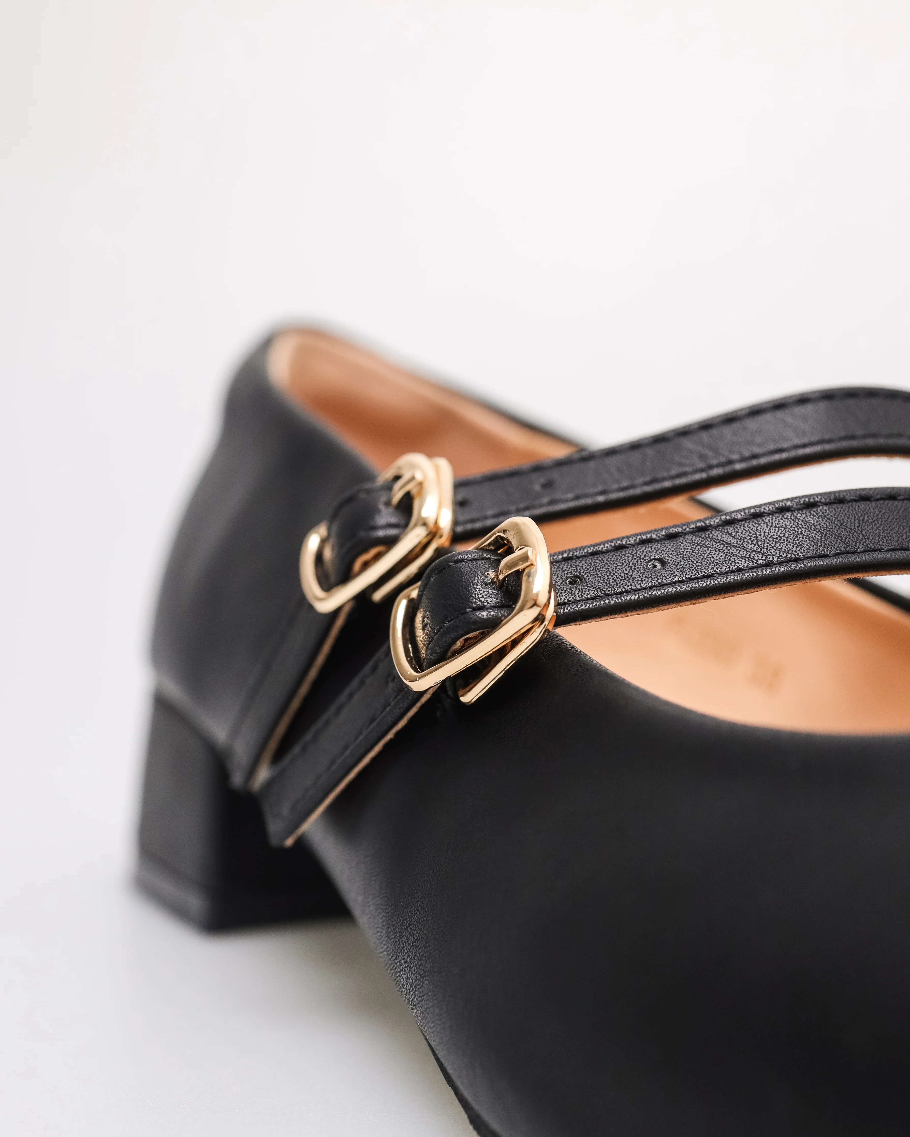 Tomaz FL090 Ladies Mary Jane Gold Buckle Heels - Image 4