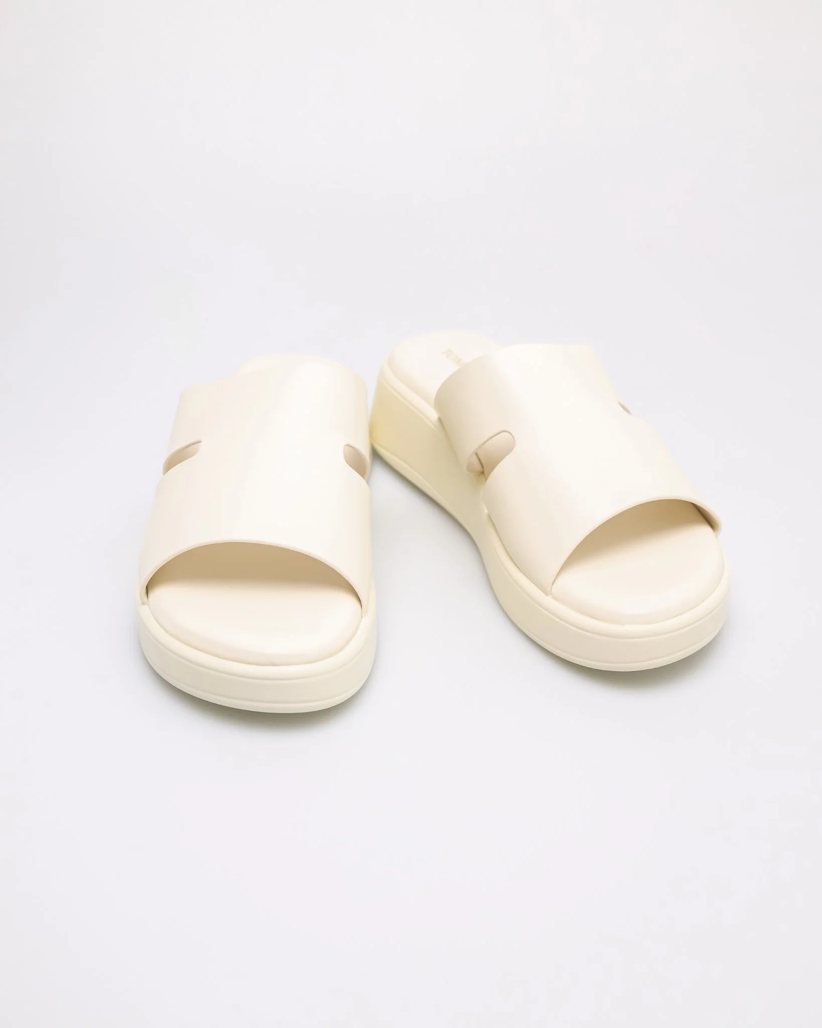 Tomaz FL144 Ladies Broad Sandals - Image 10