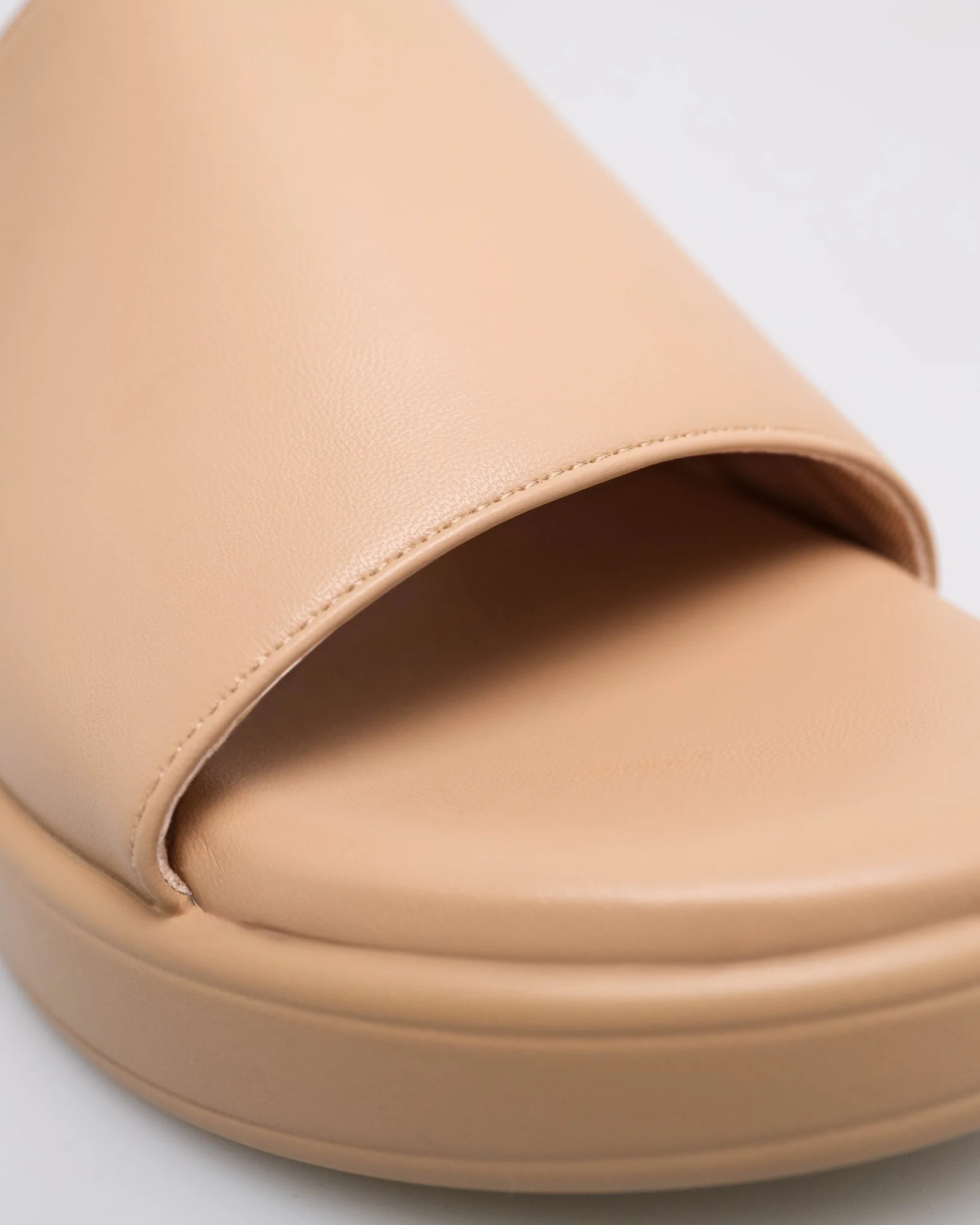 Tomaz FL145 Ladies Slide Sandal - Image 4