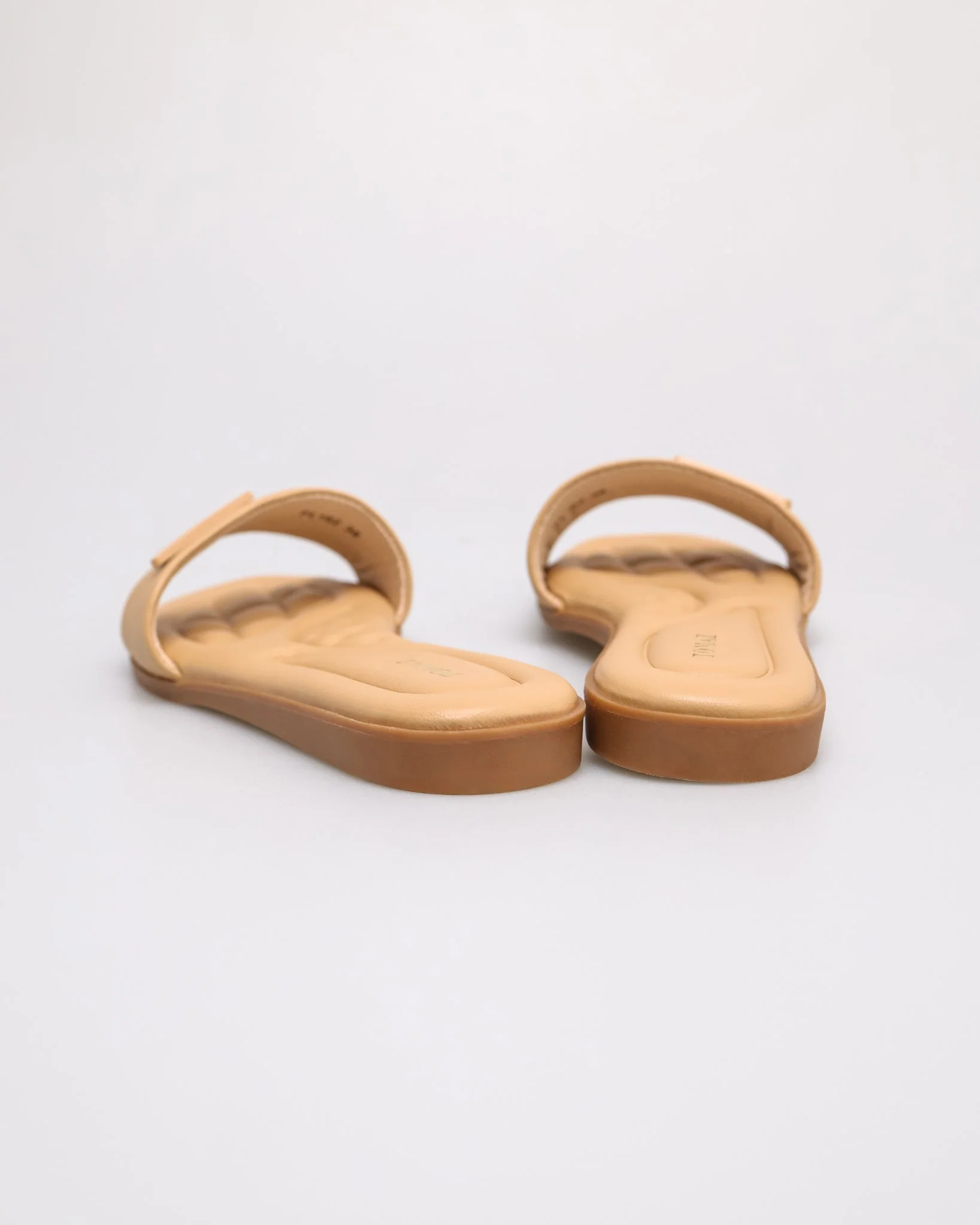 Tomaz FL162 Ladies Triangle Charm Sandal - Image 11