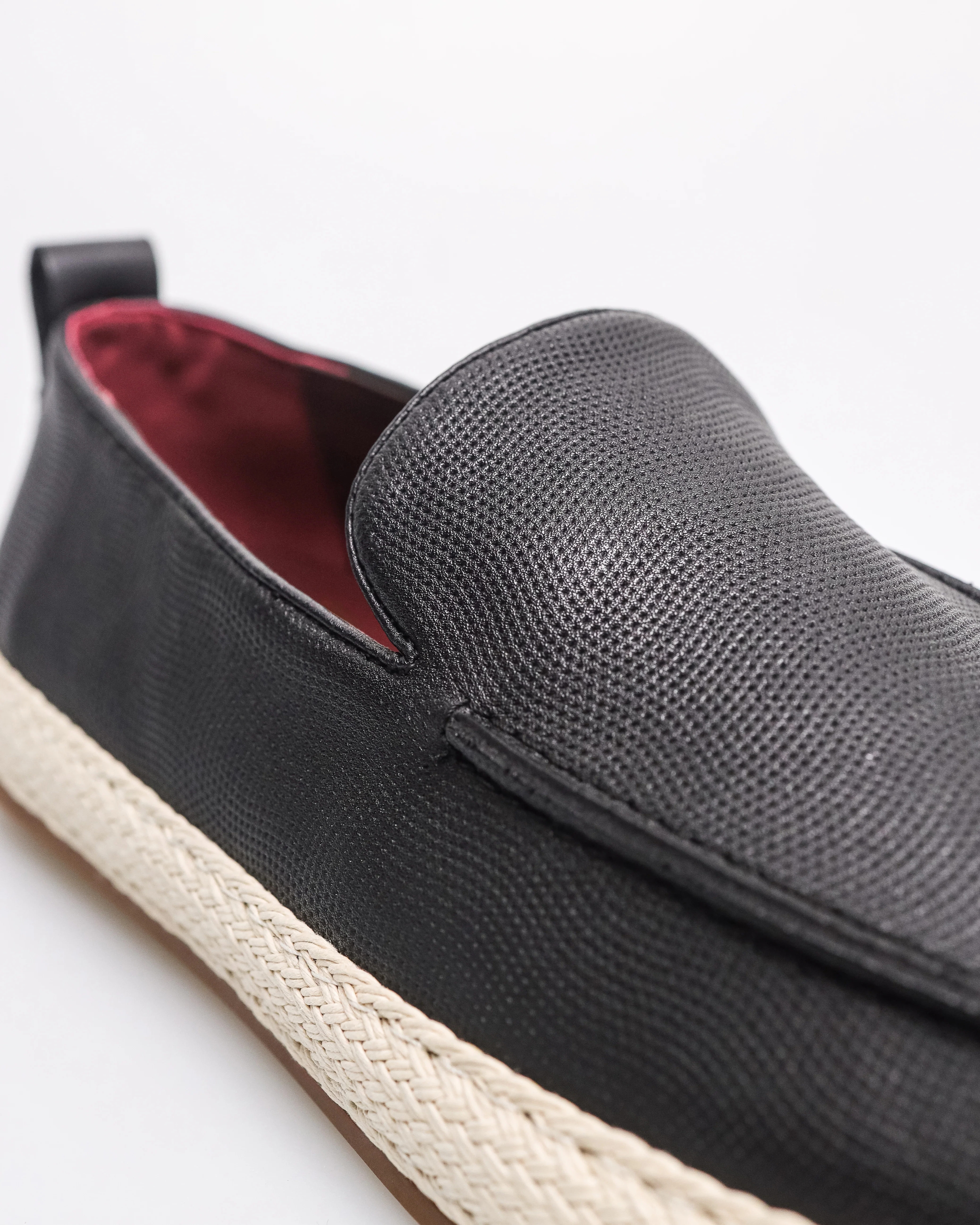 Tomaz HF104 Men's Plain Textured Loafers - Image 4