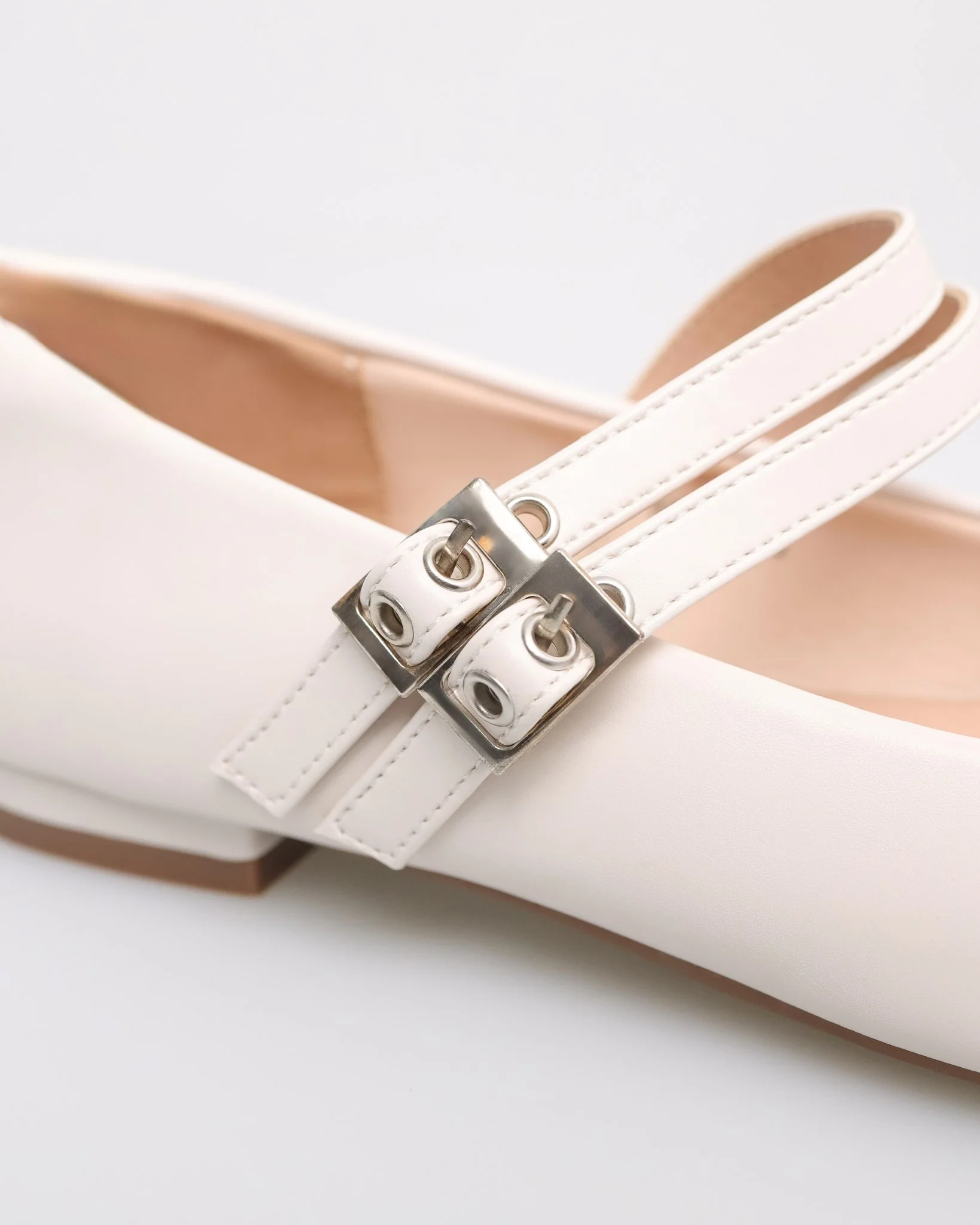 Tomaz NN361 Ladies Ballerina Buckle Flats - Image 4