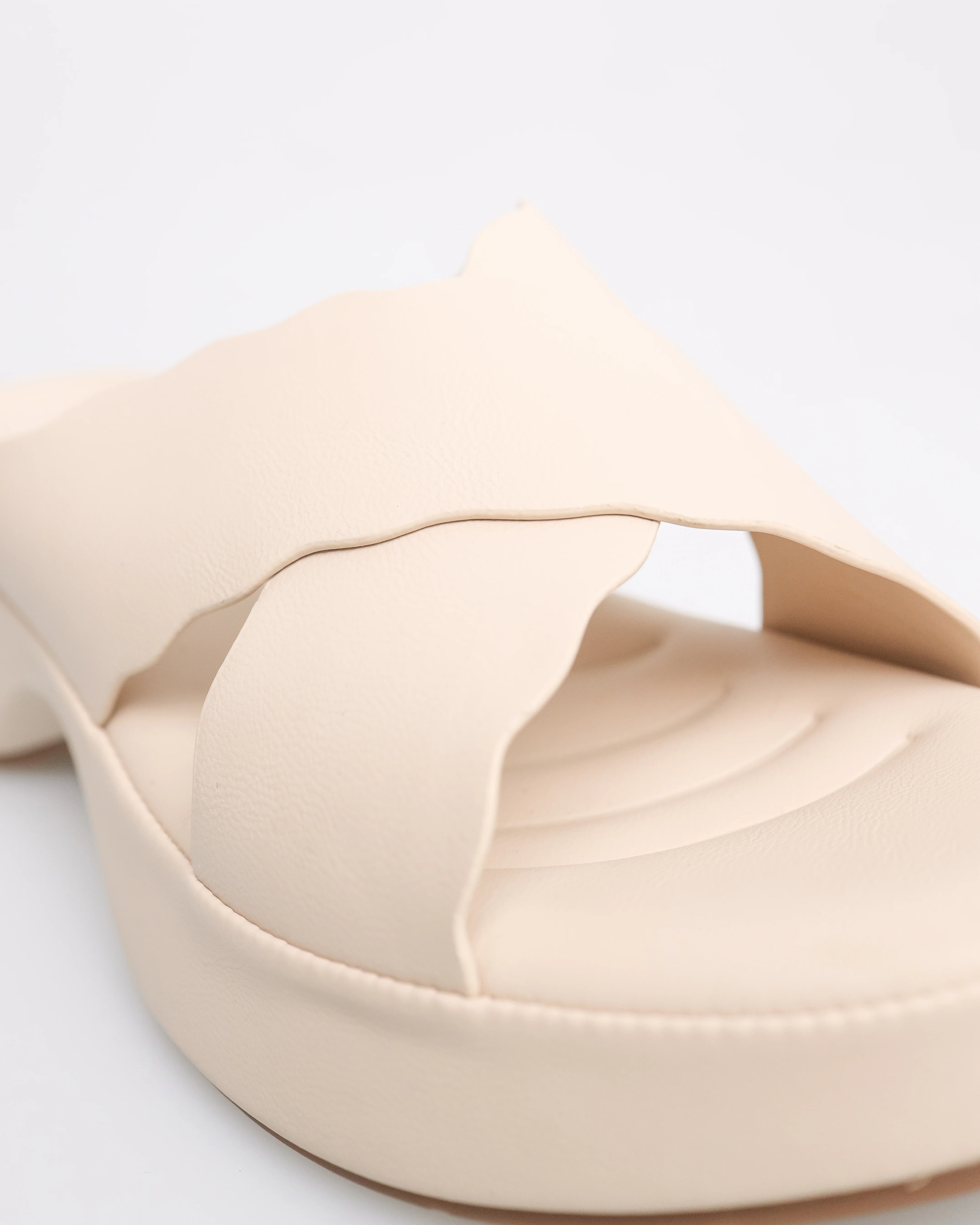 Tomaz NN422 Ladies Wavy Sandals - Image 12