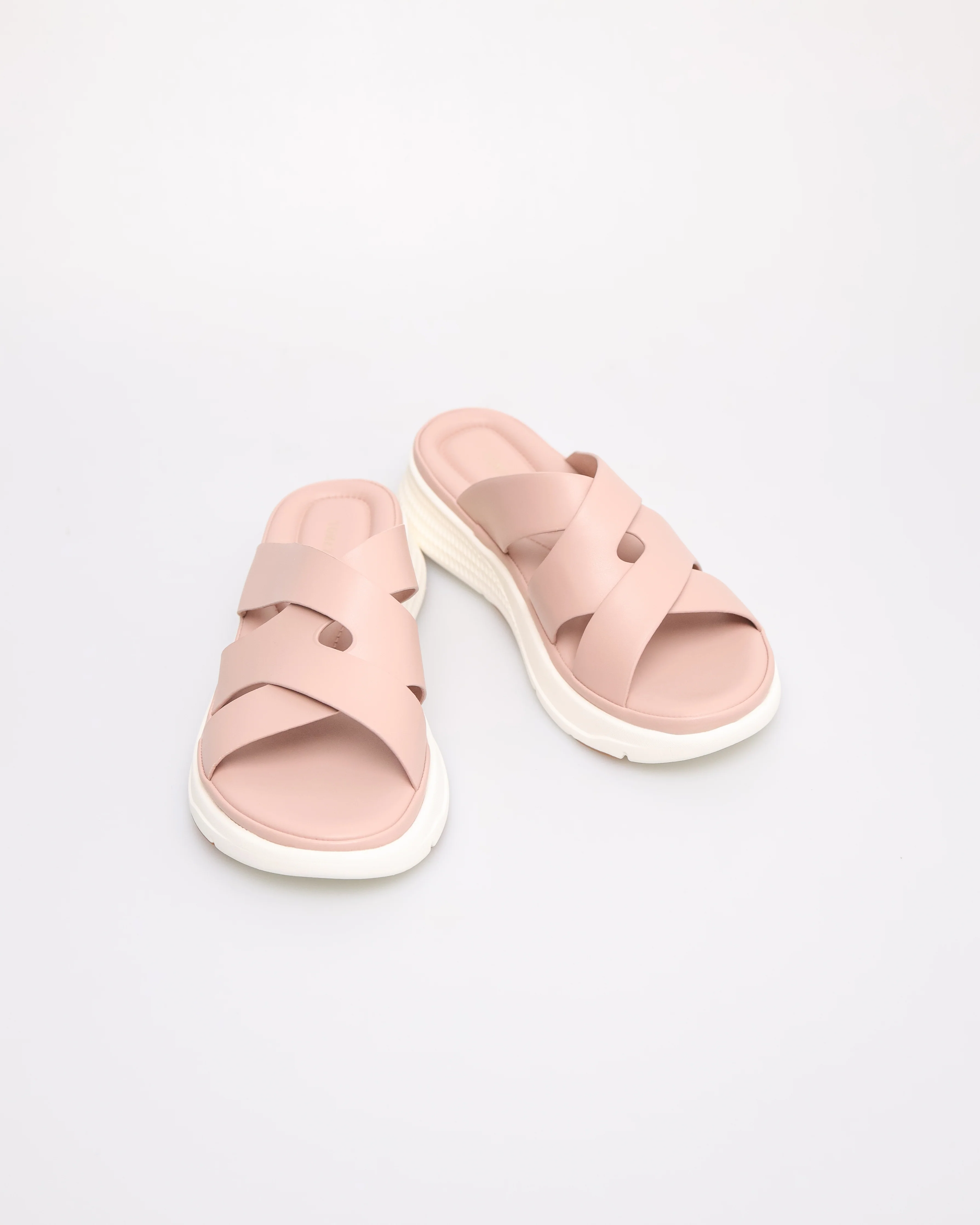 Tomaz NN424 Ladies Cross Lock Strider Sandals - Image 10