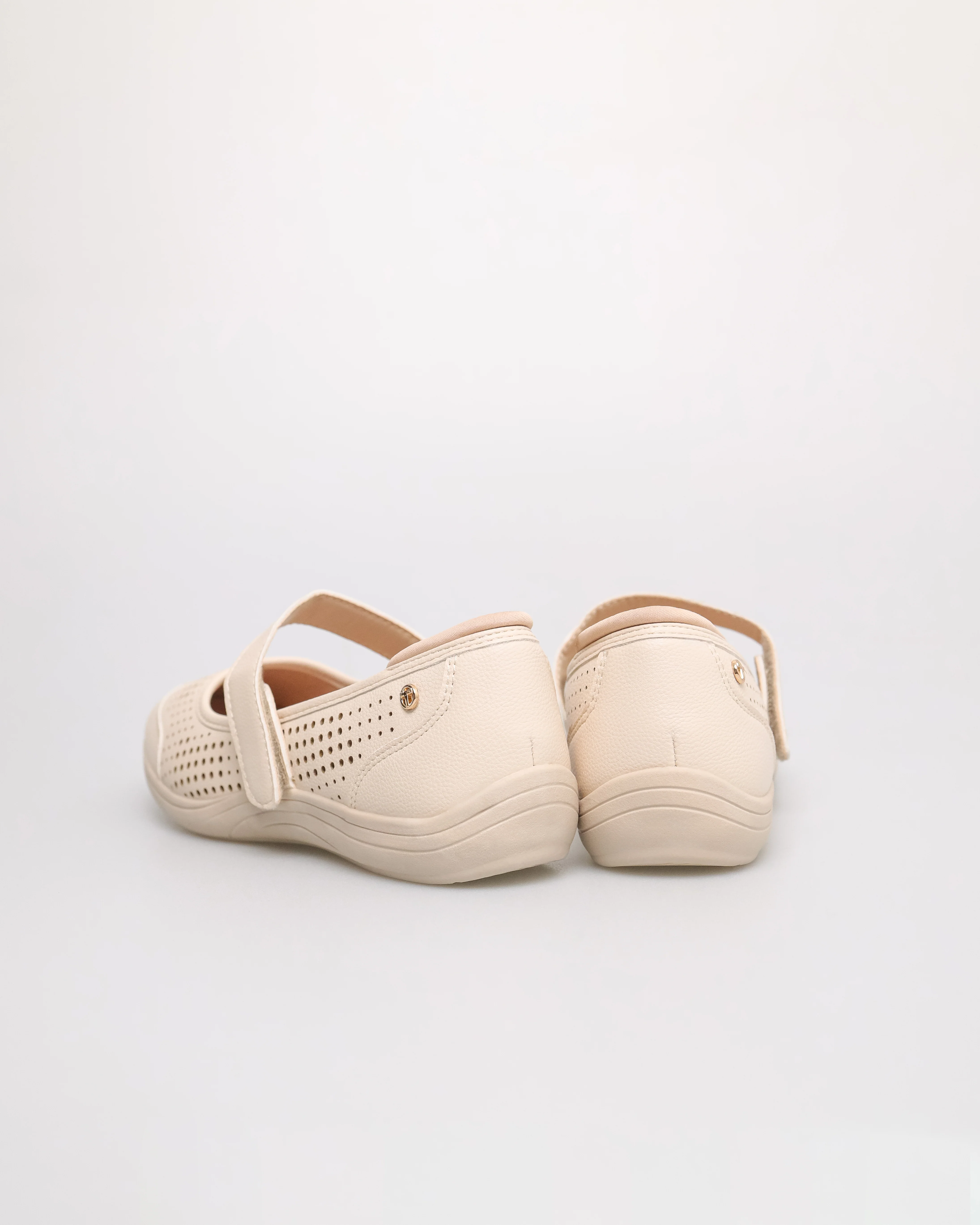 Tomaz NN427 Ladies Pointy Ballerina Flats - Image 3