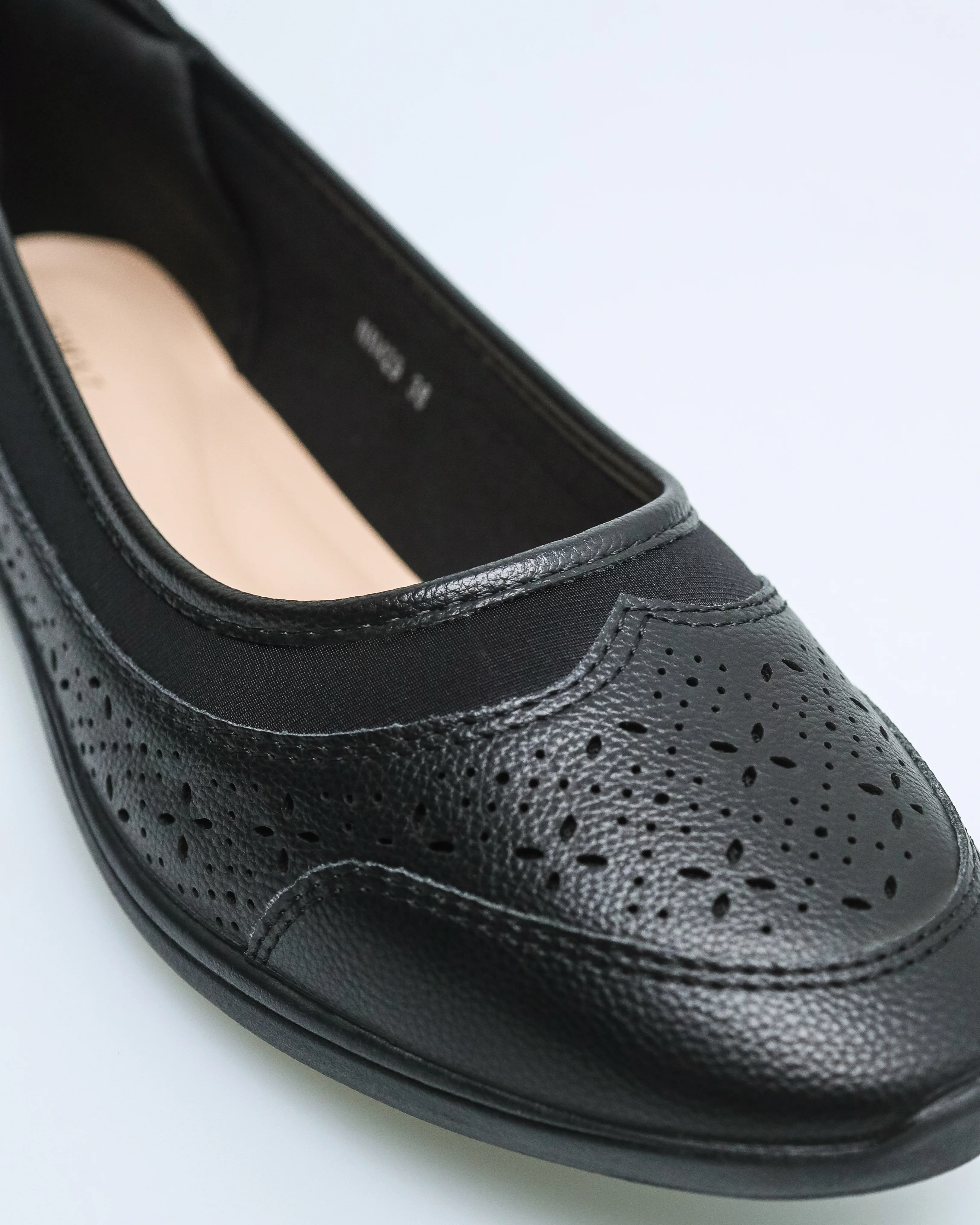Tomaz NN429 Ladies Floral Perforated Flats - Image 8
