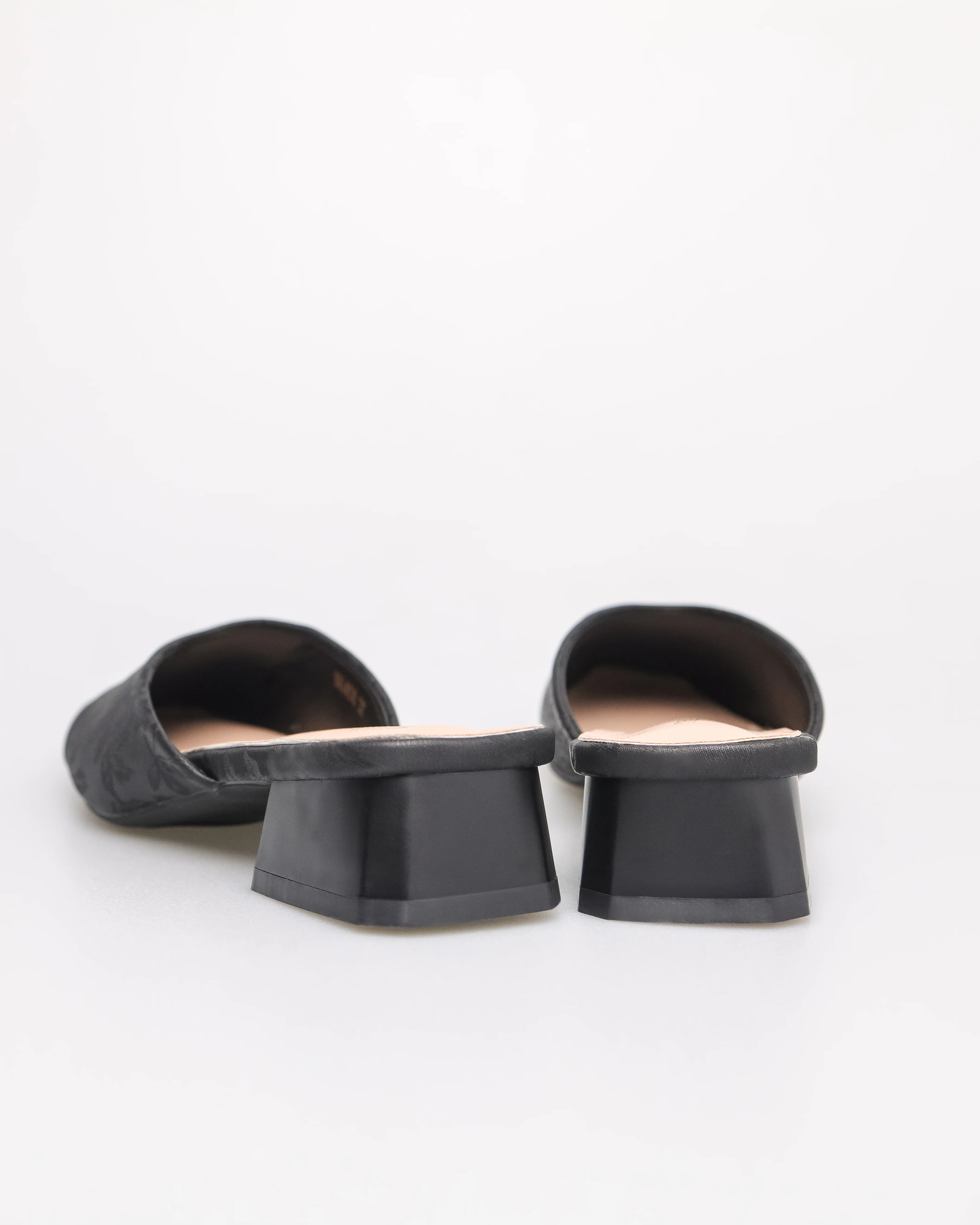 Tomaz NN458 Ladies Flowery Mules - Image 3