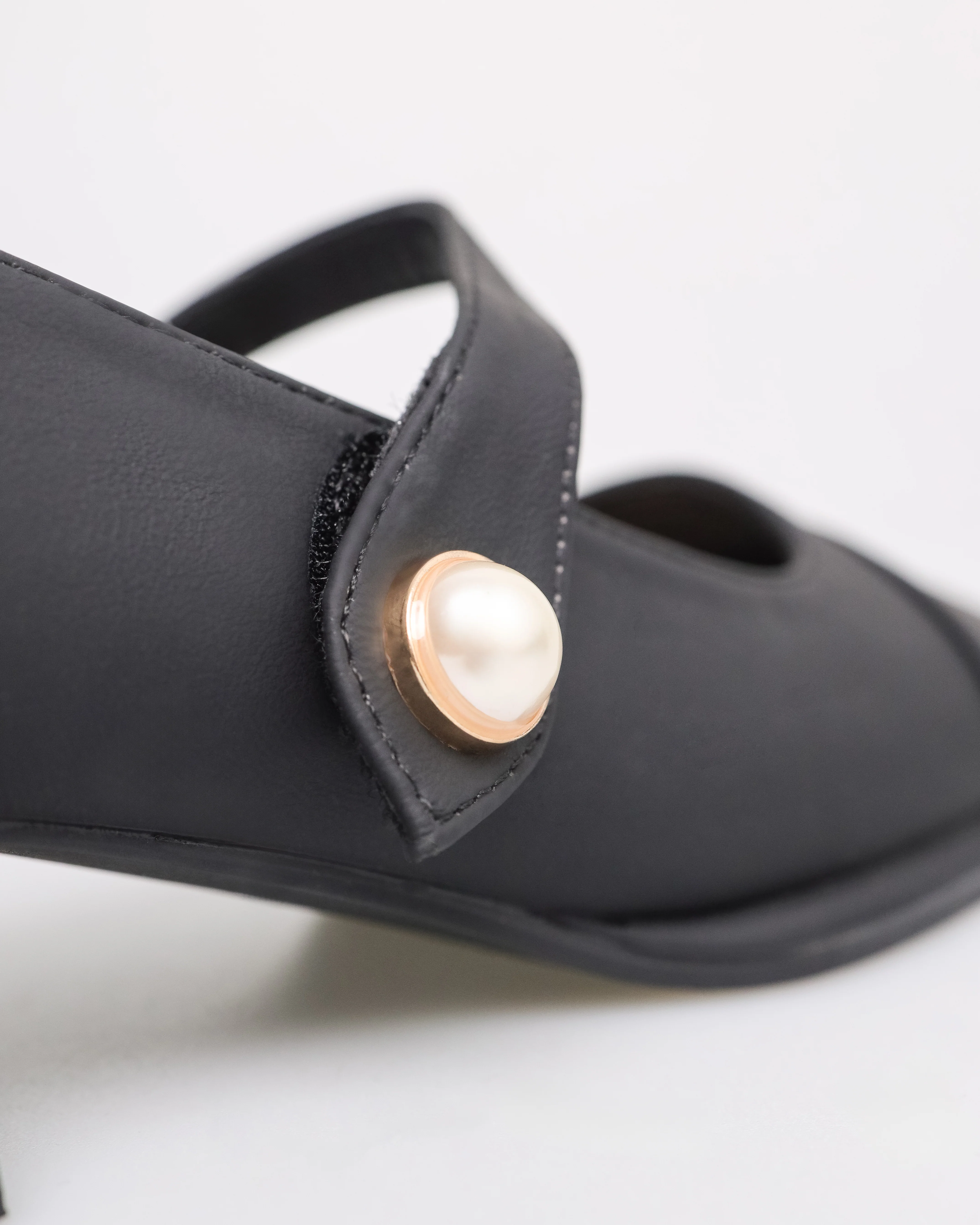 Tomaz NN487 Ladies Pearl Strap Heels - Image 4