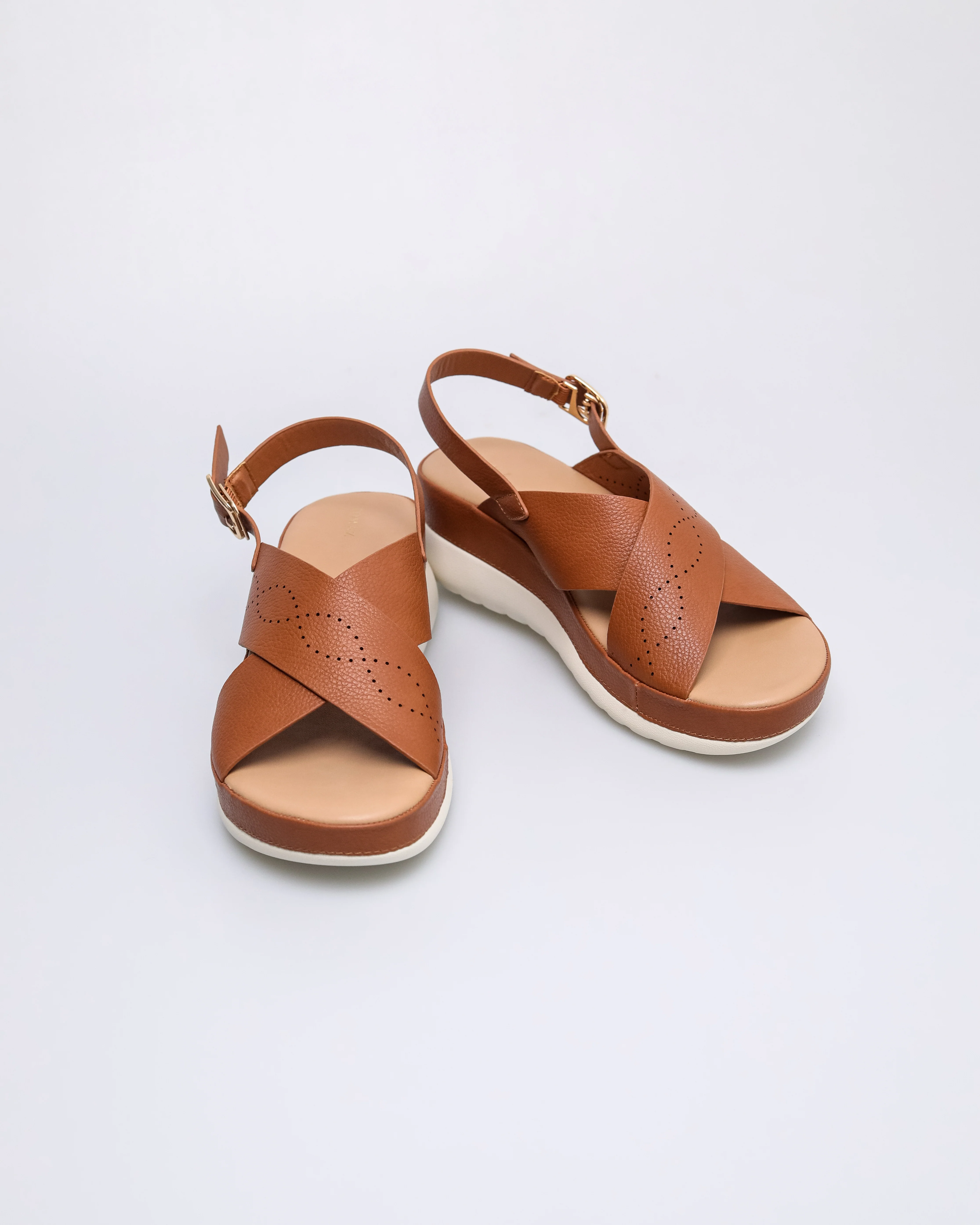 Tomaz NN561 Ladies Crossover Sandal - Image 10