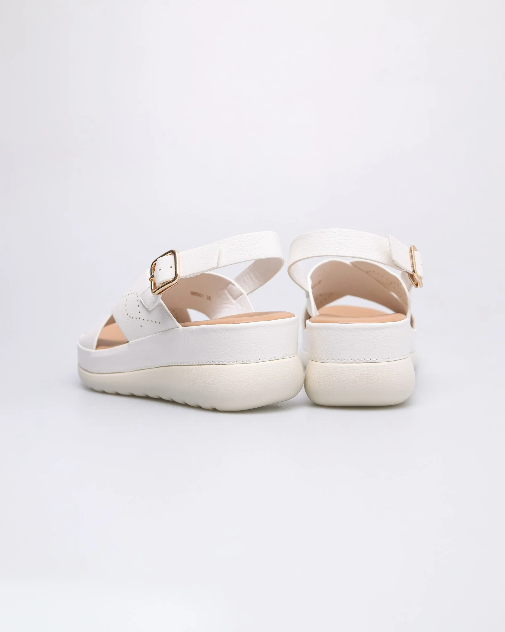 Tomaz NN561 Ladies Crossover Sandal - Image 3