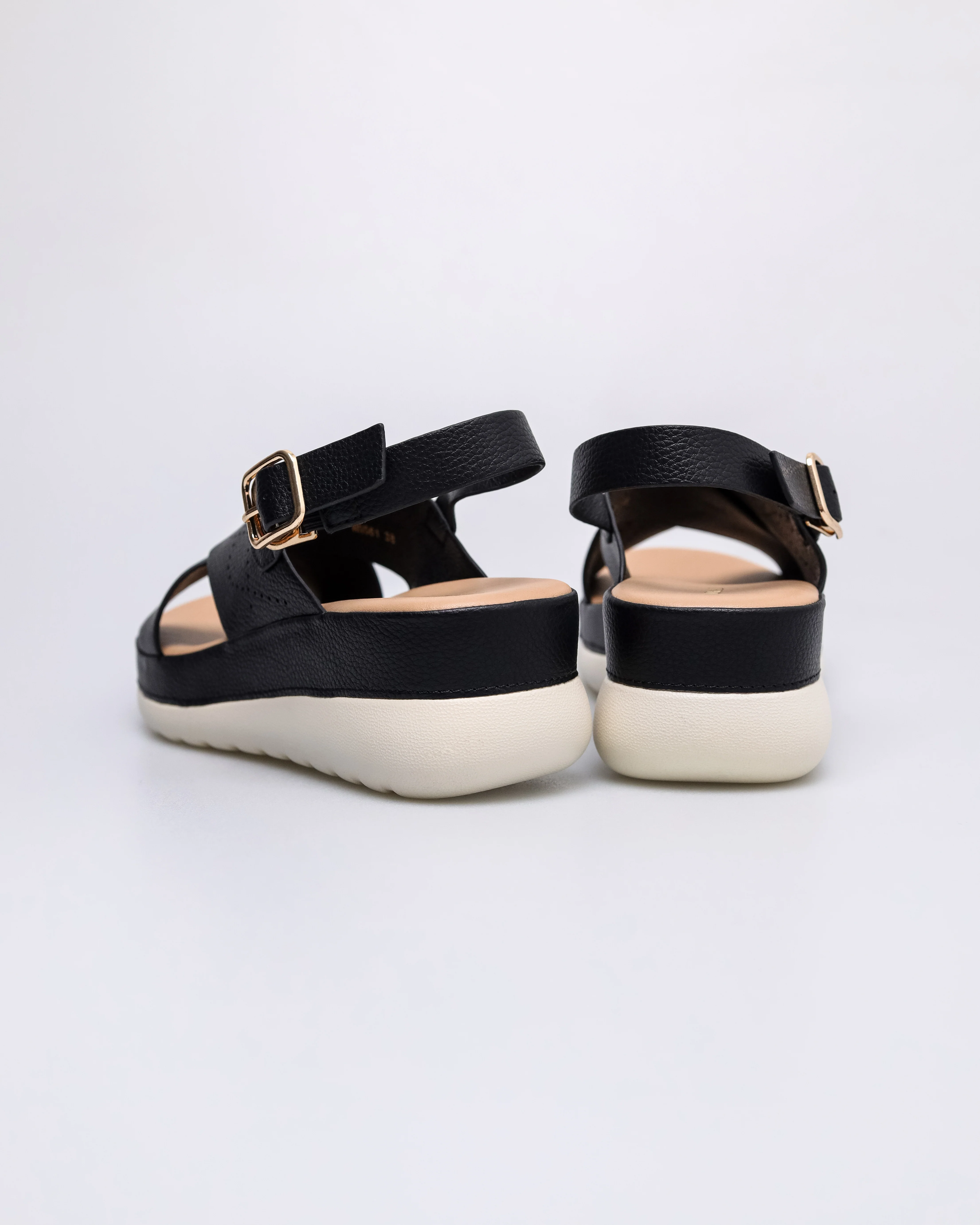 Tomaz NN561 Ladies Crossover Sandal - Image 7