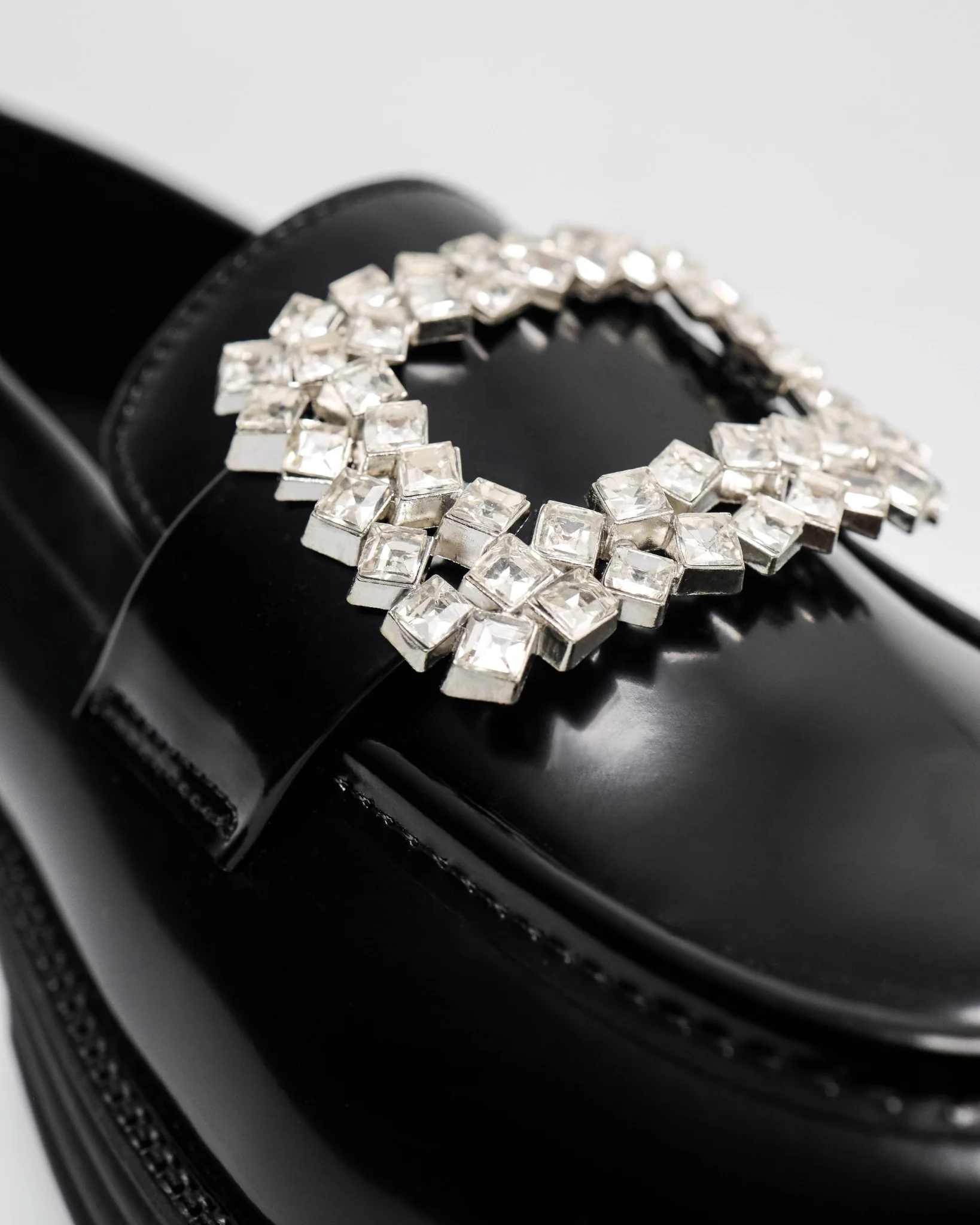 Tomaz NN586 Ladies Crystal Charm Loafers - Image 8
