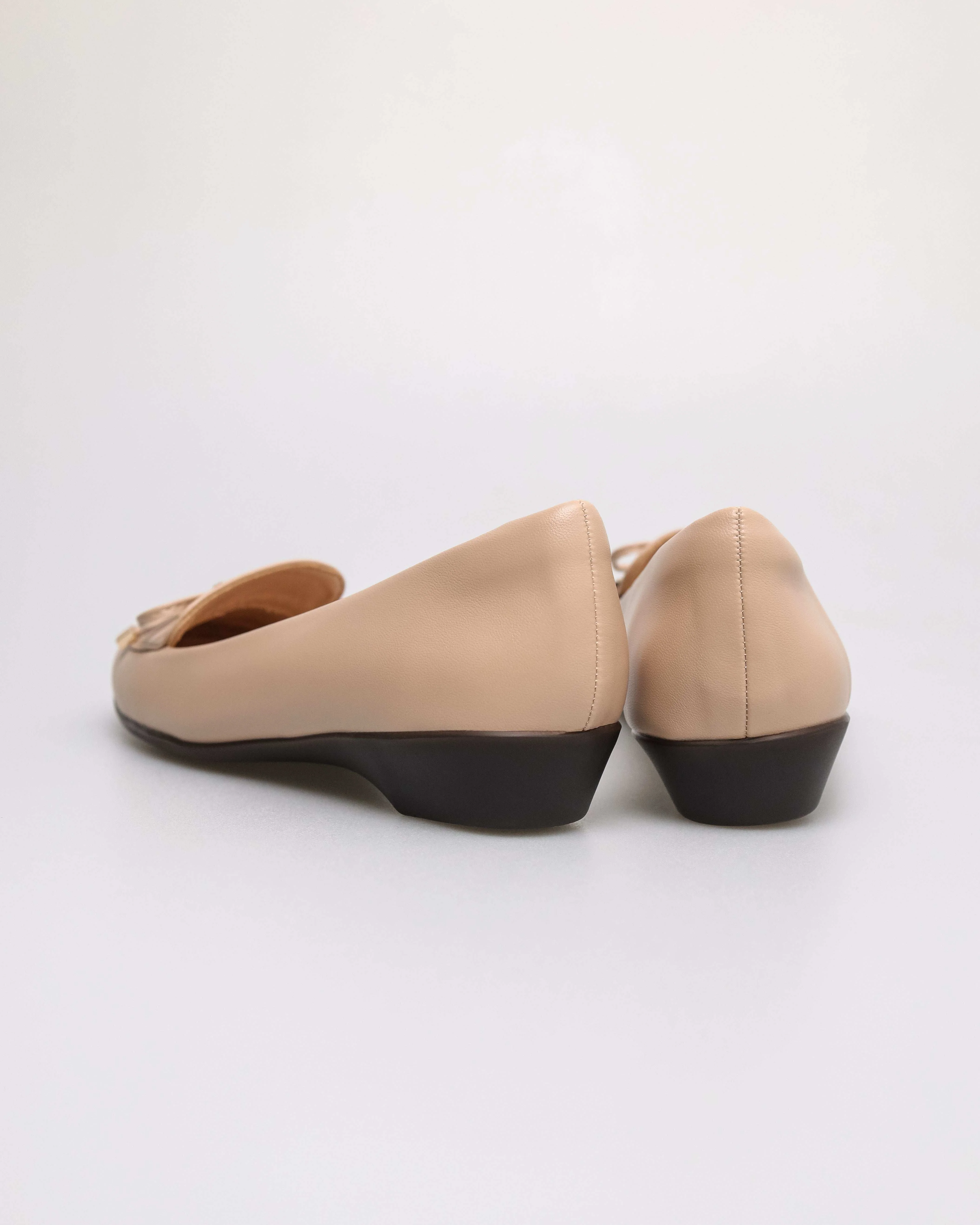 Tomaz NN607 Ladies Luxe Bow Heels - Image 3