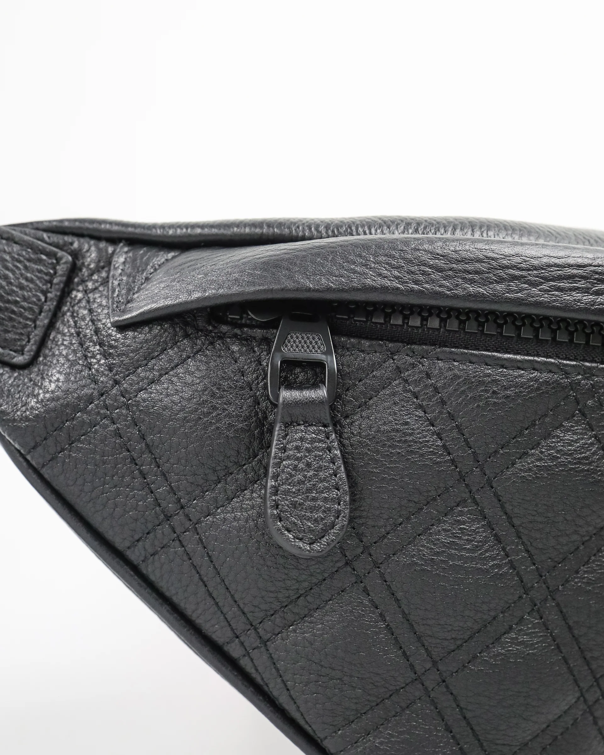 Tomaz NT-TZ398 Men's Sling Bag - Image 3