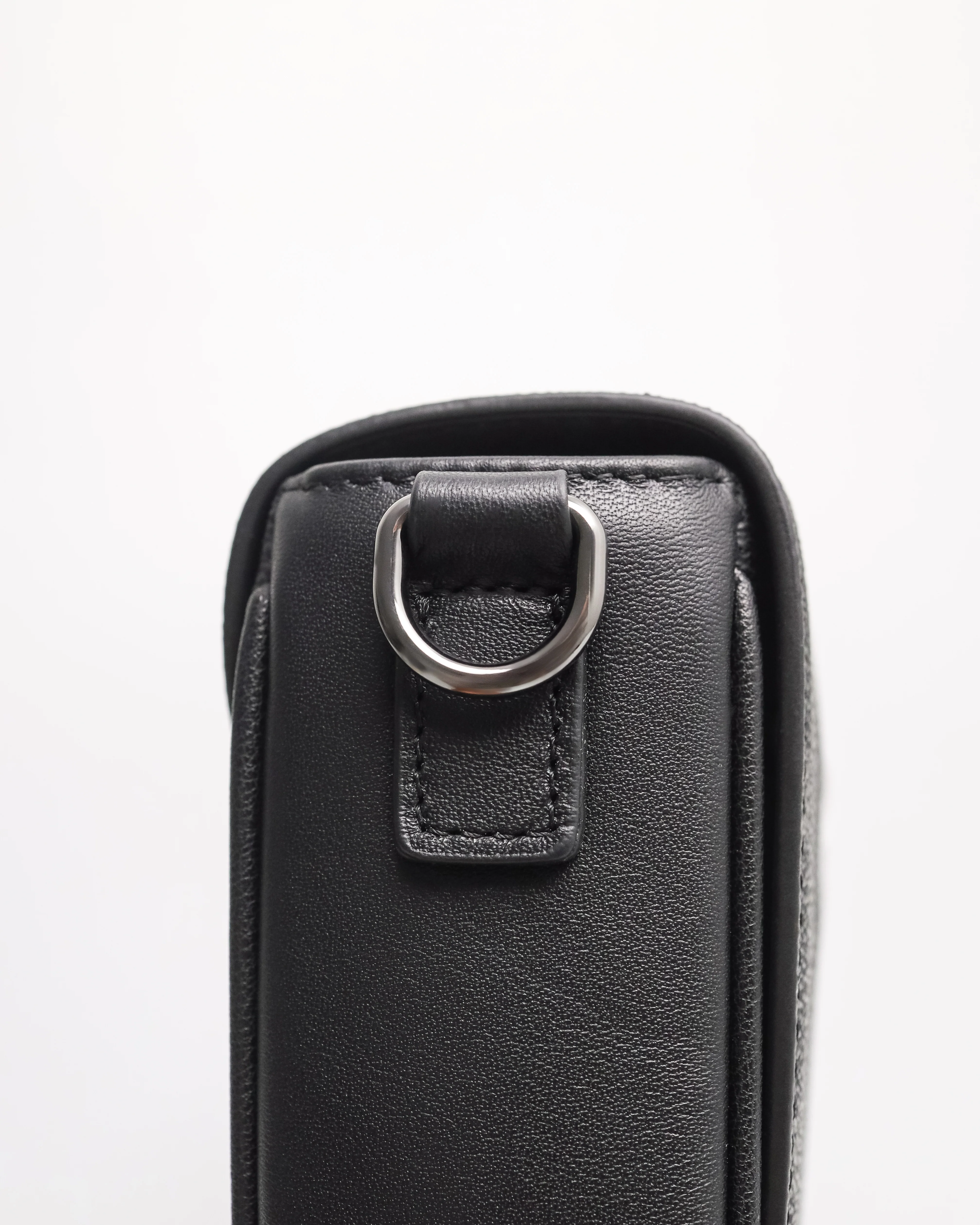 Tomaz NT-TZ436 Men's Monogram Trapeze Elegance Bag - Image 4