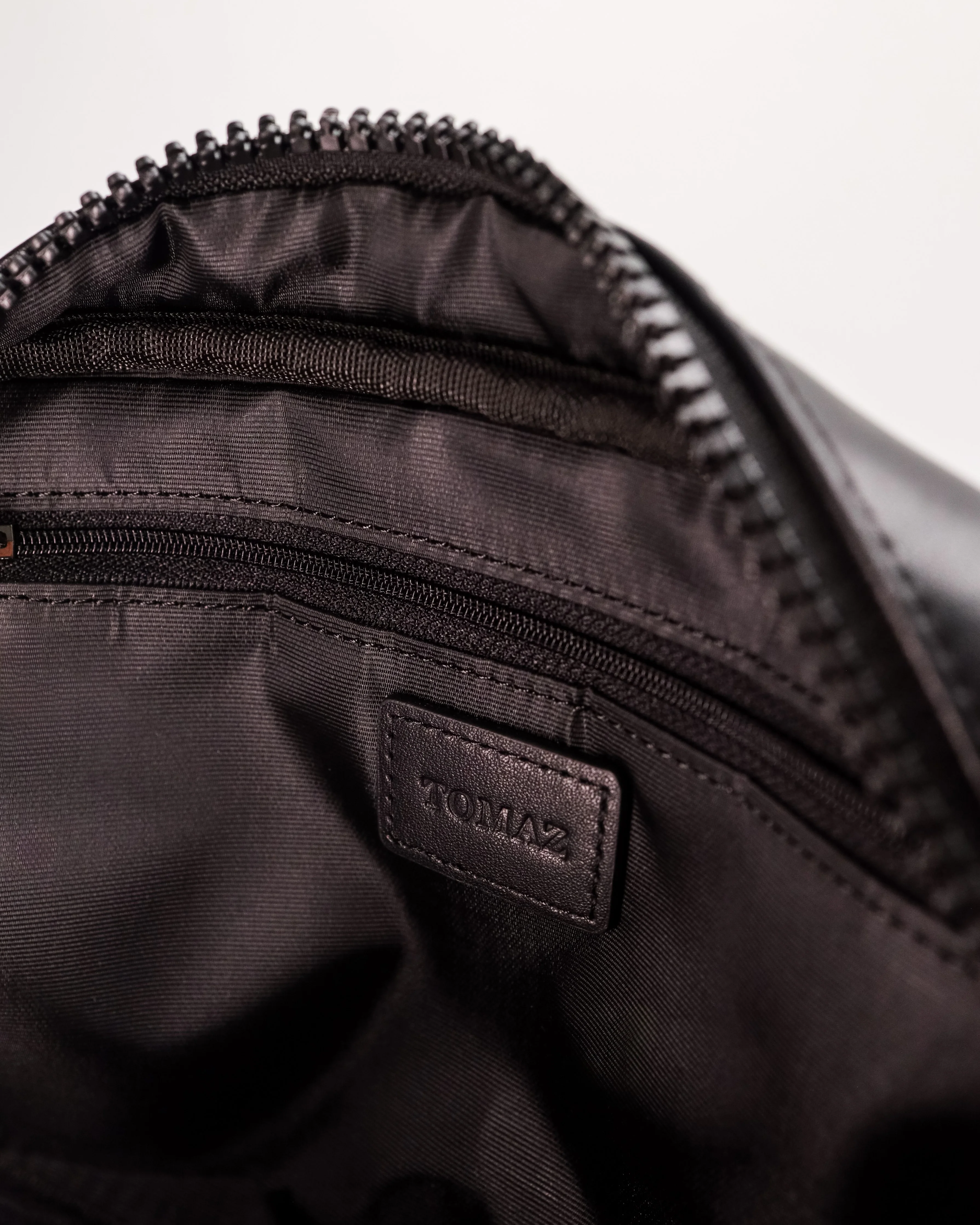 Tomaz NT-TZ455 Monogram Crossbody Bag - Image 4