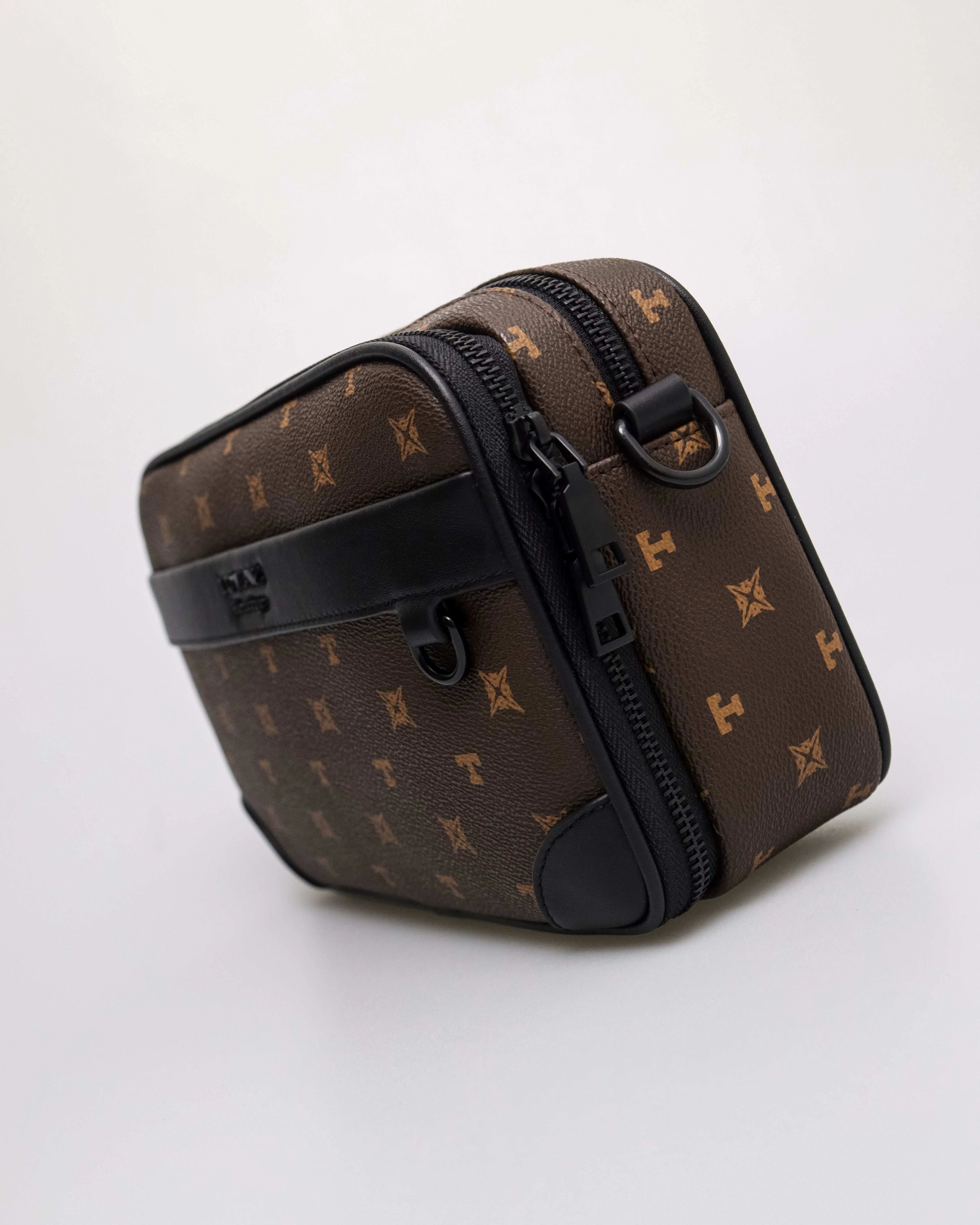 Tomaz NT-TZ457 Men's Monogram Crossbody Bag - Image 3