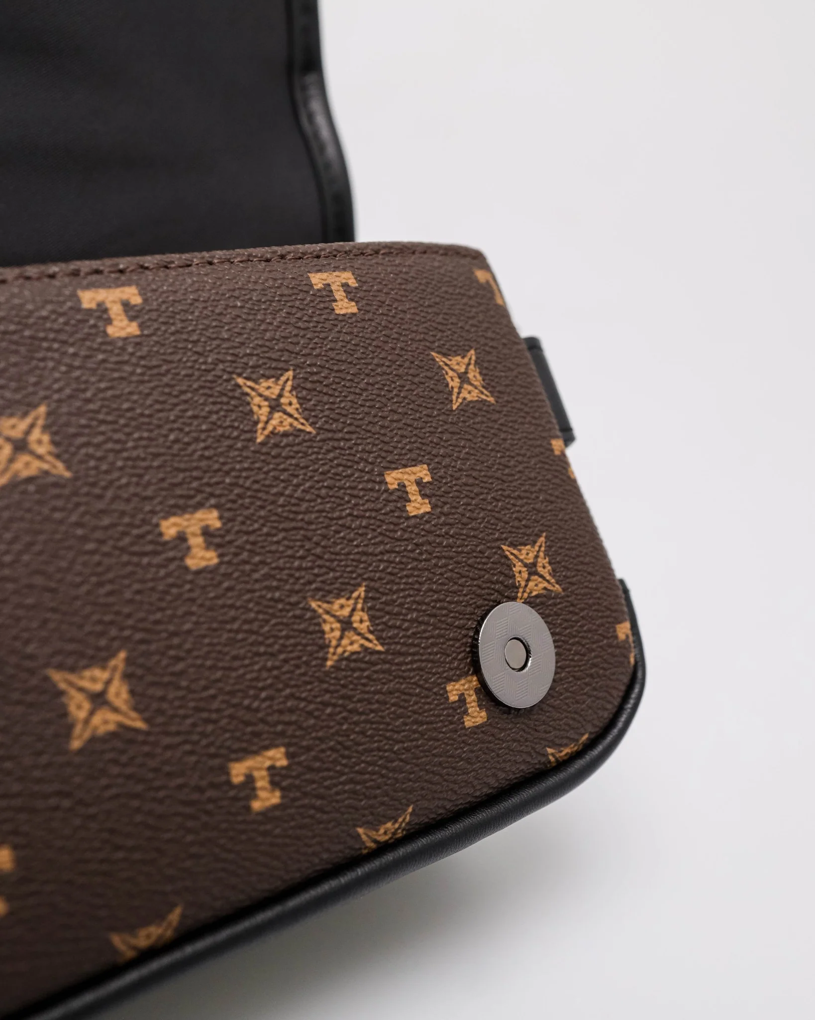 Tomaz NT-TZ461 Men's Monogram Crossbody Bag - Image 11