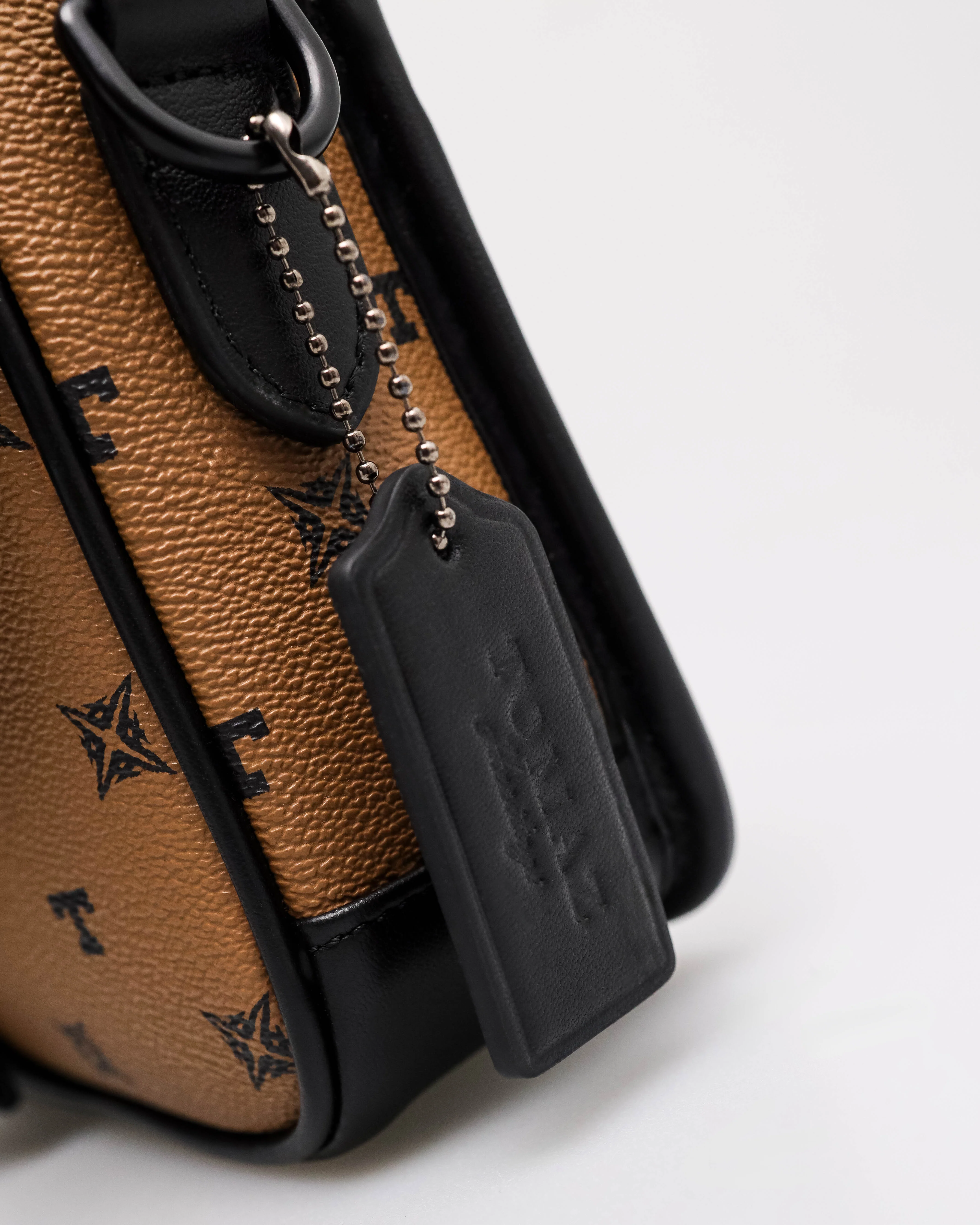 Tomaz NT-TZ462 Men's Monogram Crossbody Bag - Image 11