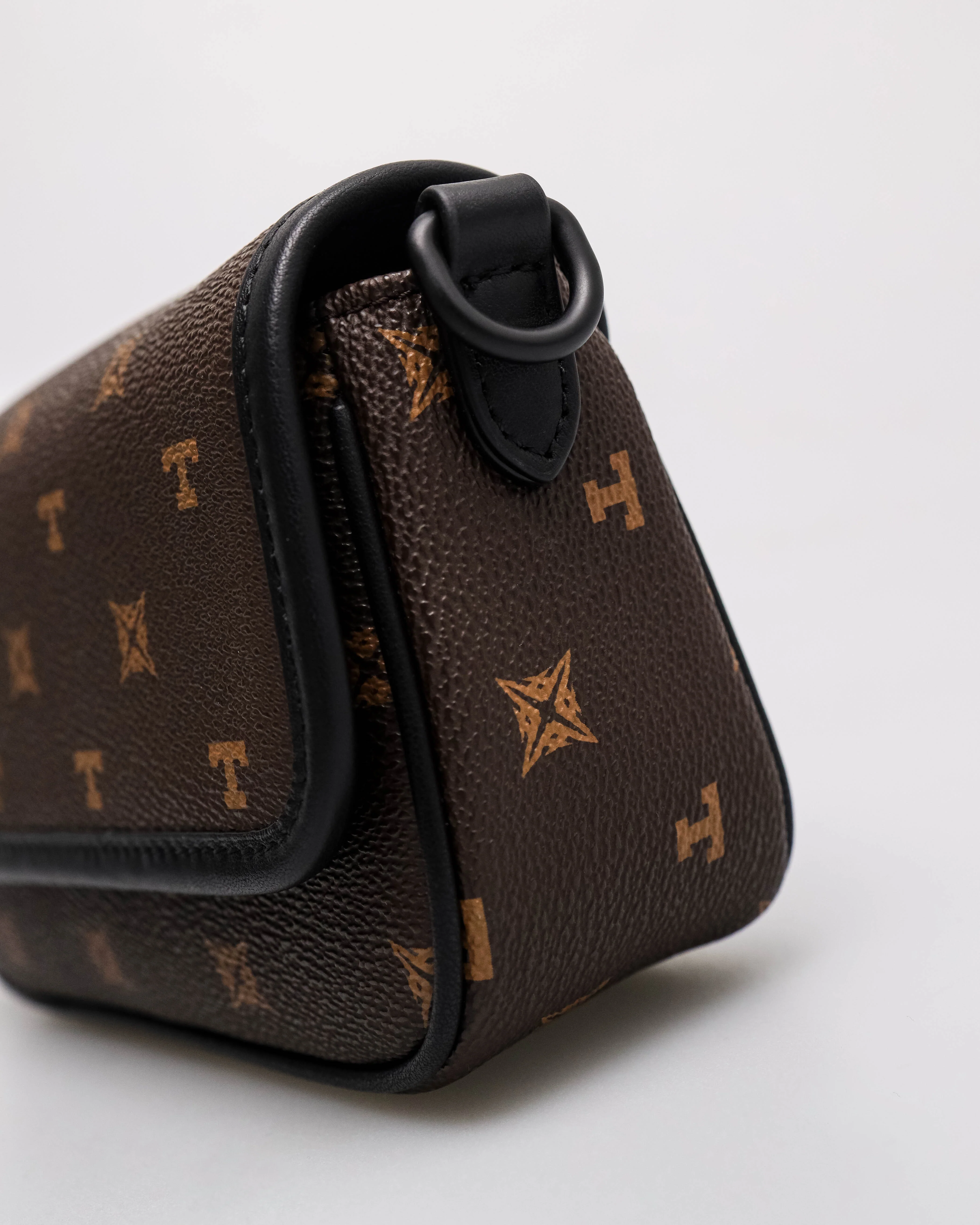 Tomaz NT-TZ466 Men's Monogram Crossbody Bag - Image 12