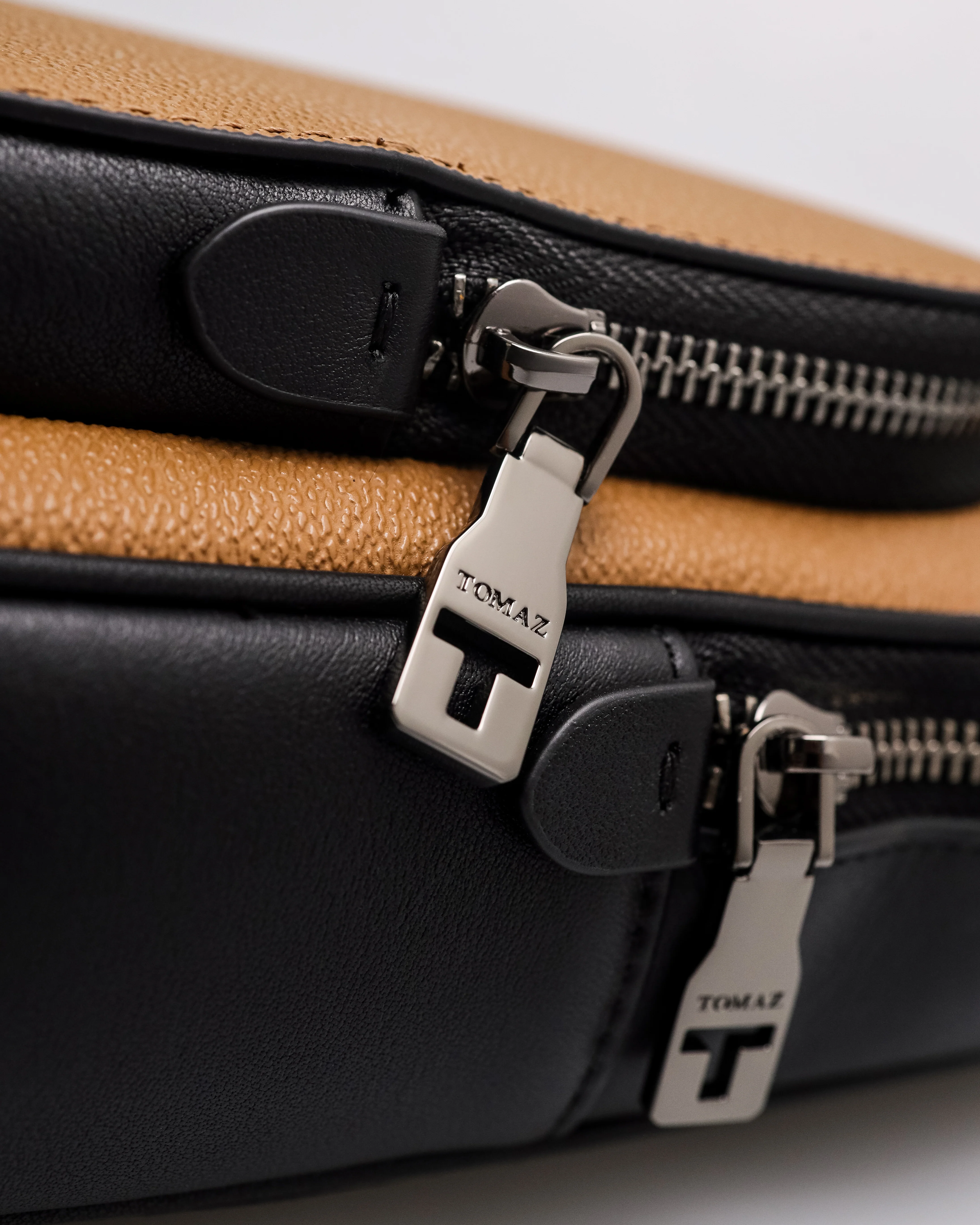 Tomaz NT-TZ472 Men's Crossbody Bag - Image 2