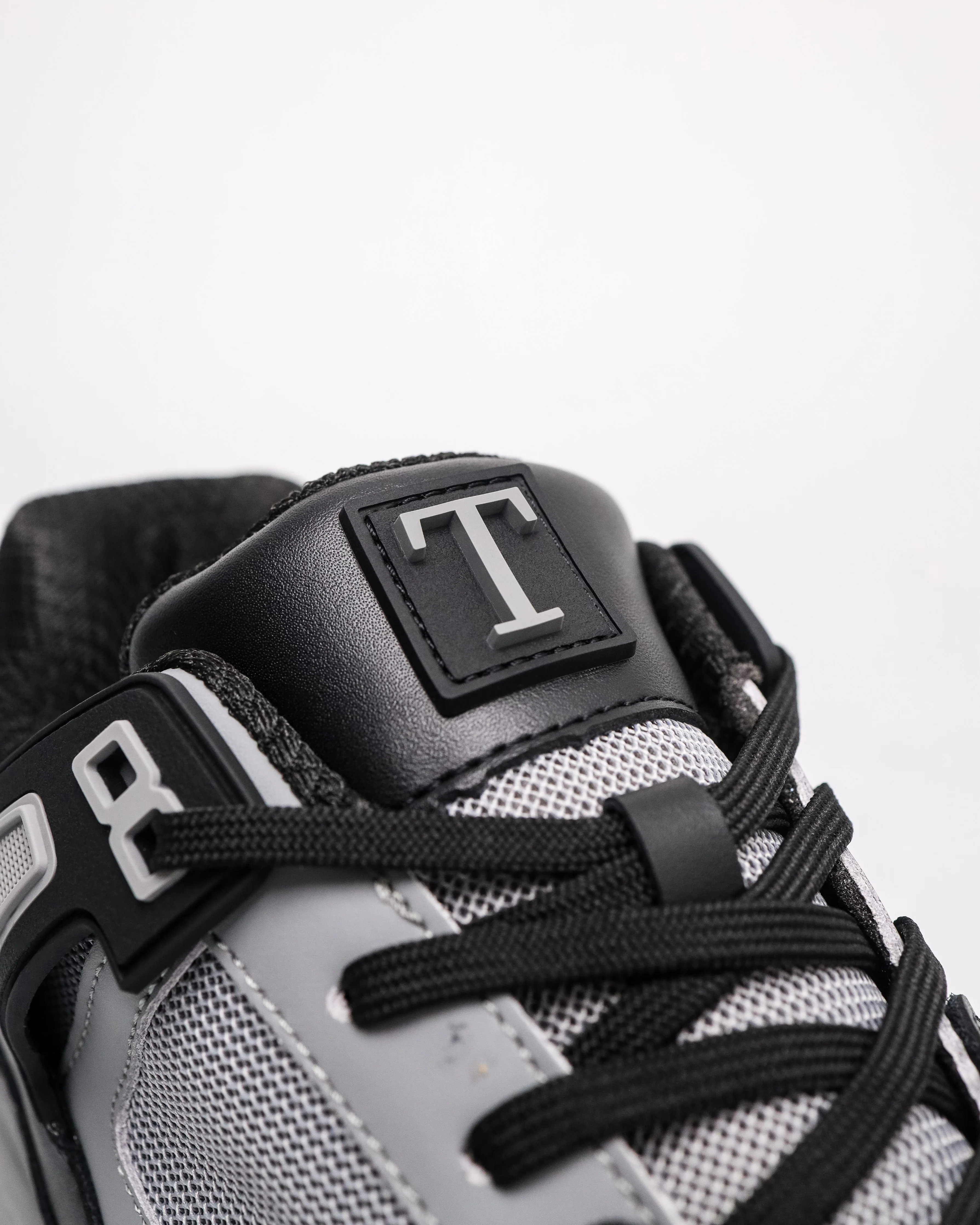 Tomaz TBB022 Men's Momentum Chromatic Sneakers - Image 8