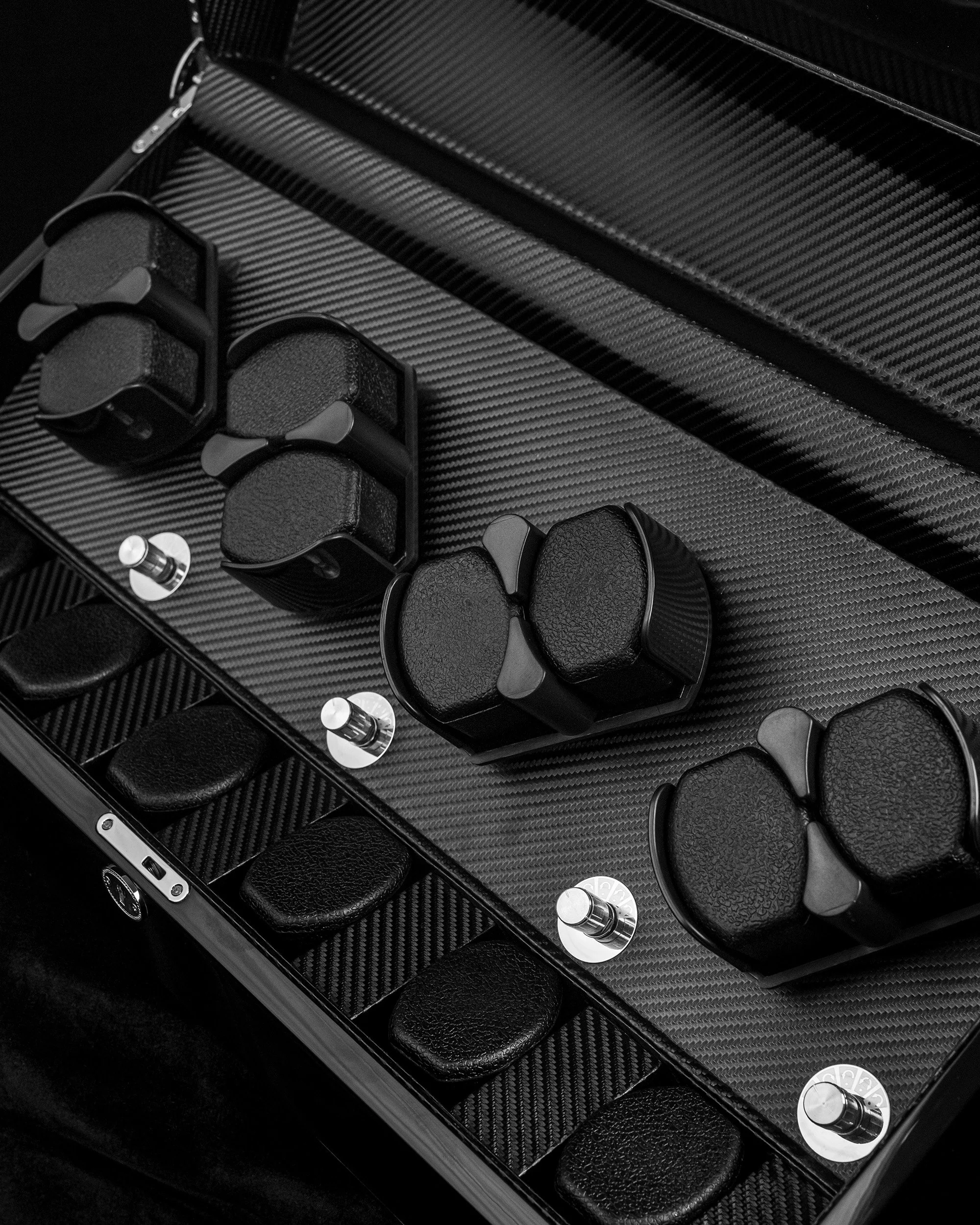 Tomaz TWMD18 Watch Winder 8+6 (Carbon) Black Cushion - Image 3