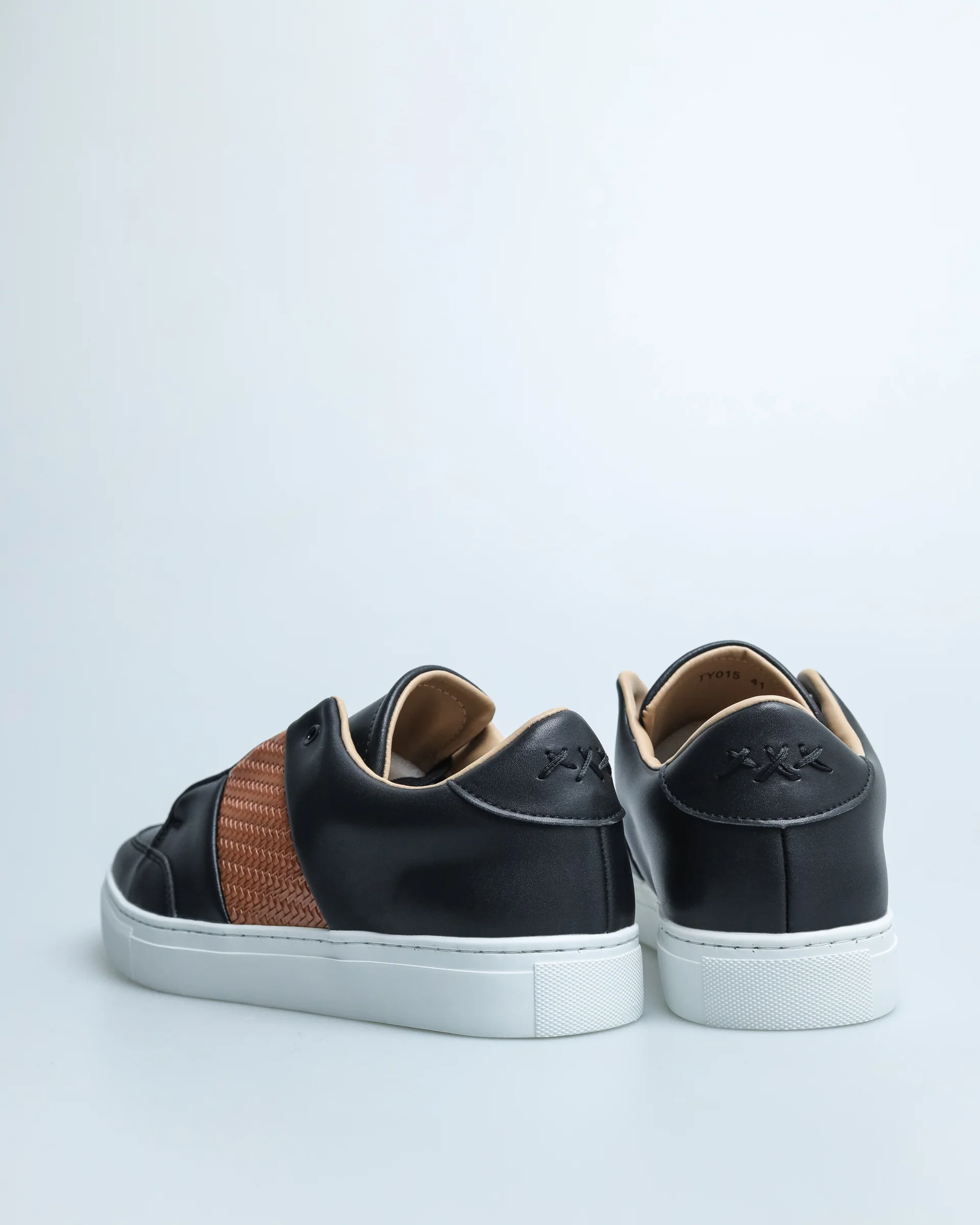 Tomaz TY015 Men's Court Sneakers - Image 3
