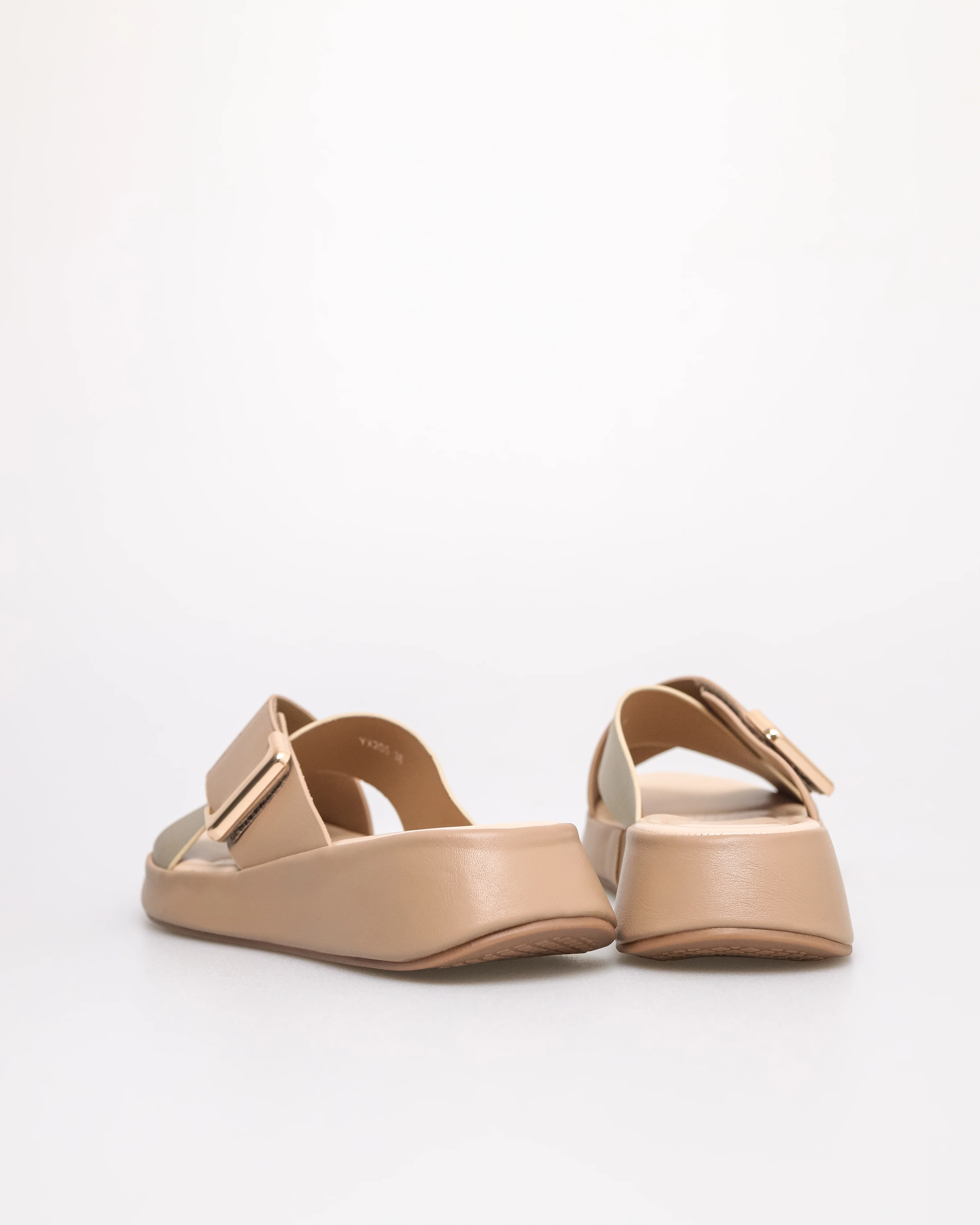 Tomaz YX205 Ladies Folded Sandals - Image 3
