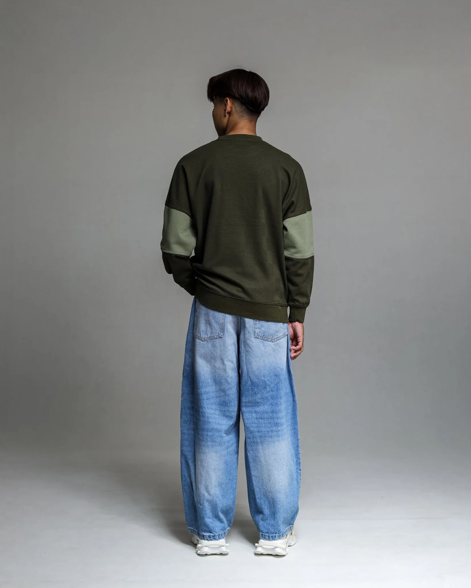 Turbo BT-S003 Sweater - Image 4